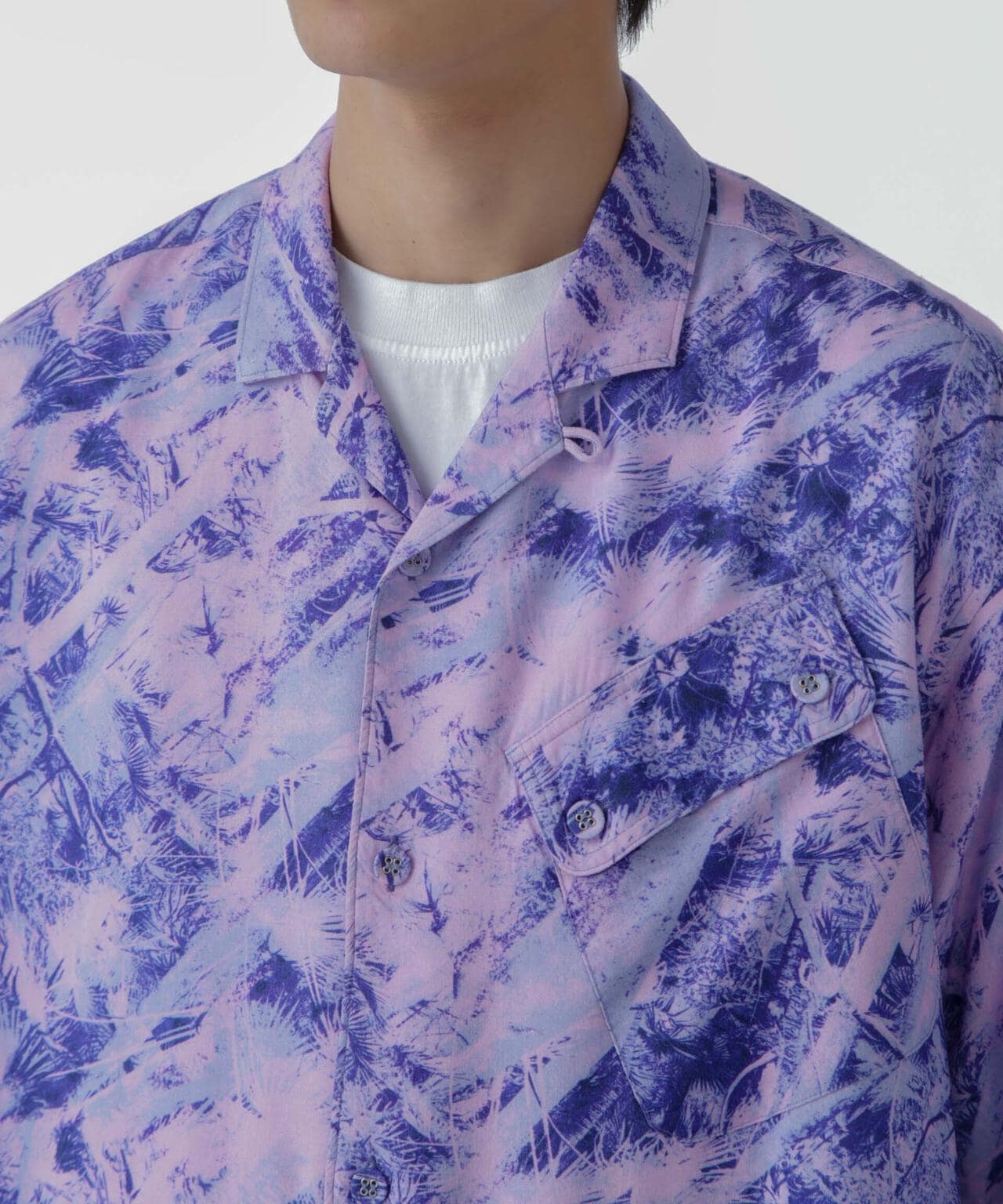 White Mountaineering/JUNGLE PATTERN OPEN COLLAR S/S 6704121016