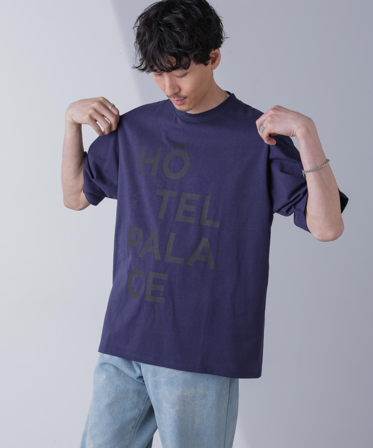「HOTEL PALACE(オテルパレス)」COVEROSS(R) グラフィックTシャツ 6684224207
