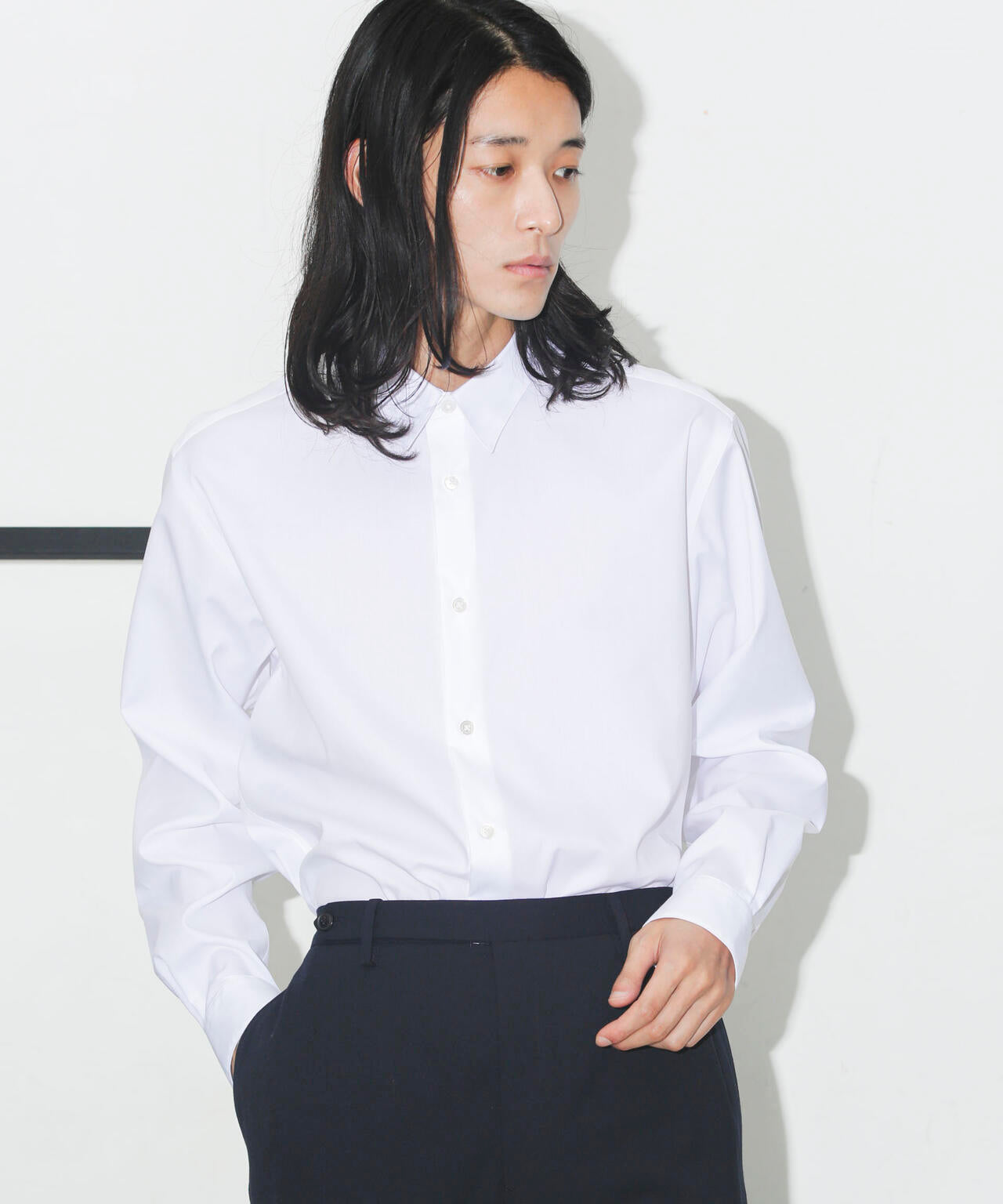 「ESSENTIAL LINE」レギュラーカラーシャツ 6683220201