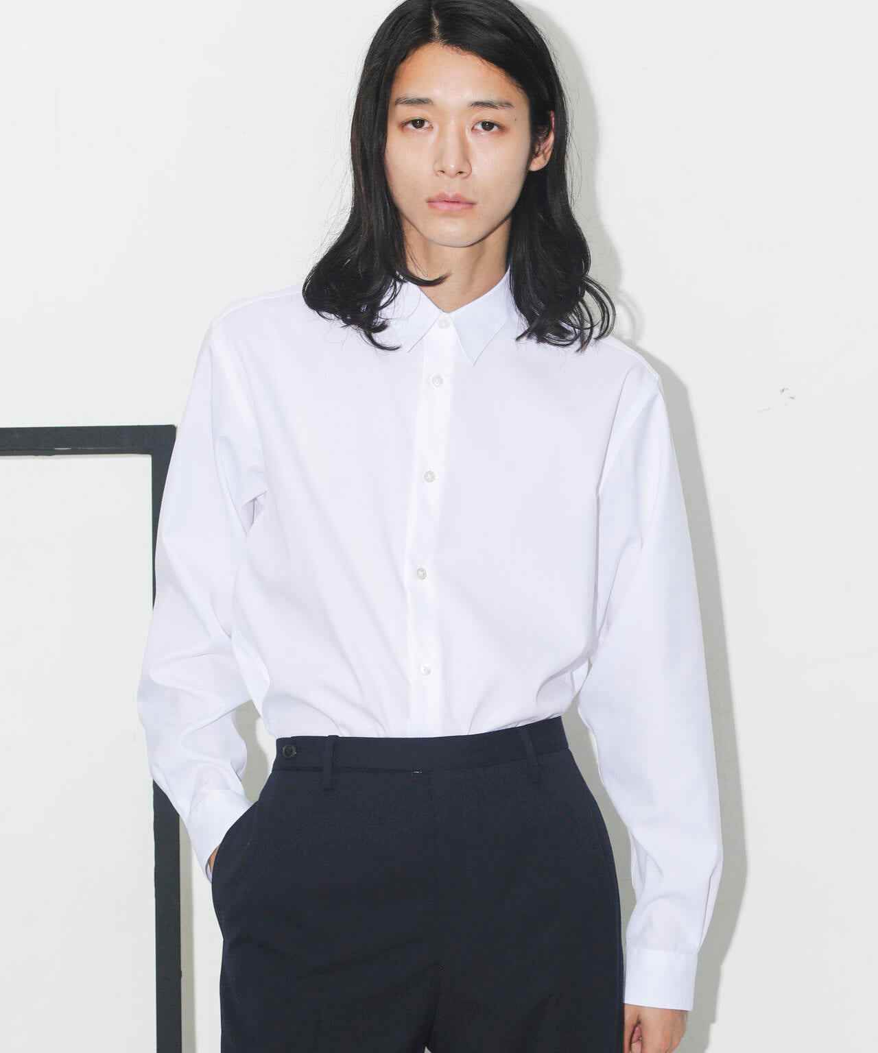 「ESSENTIAL LINE」レギュラーカラーシャツ 6683220201