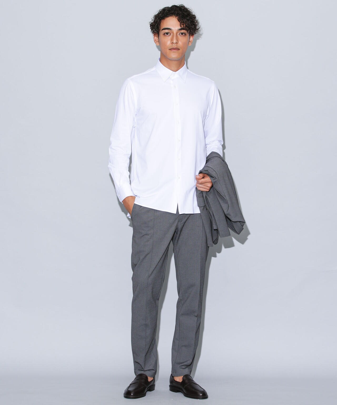 レギュラーカラードレスシャツ 6683220219