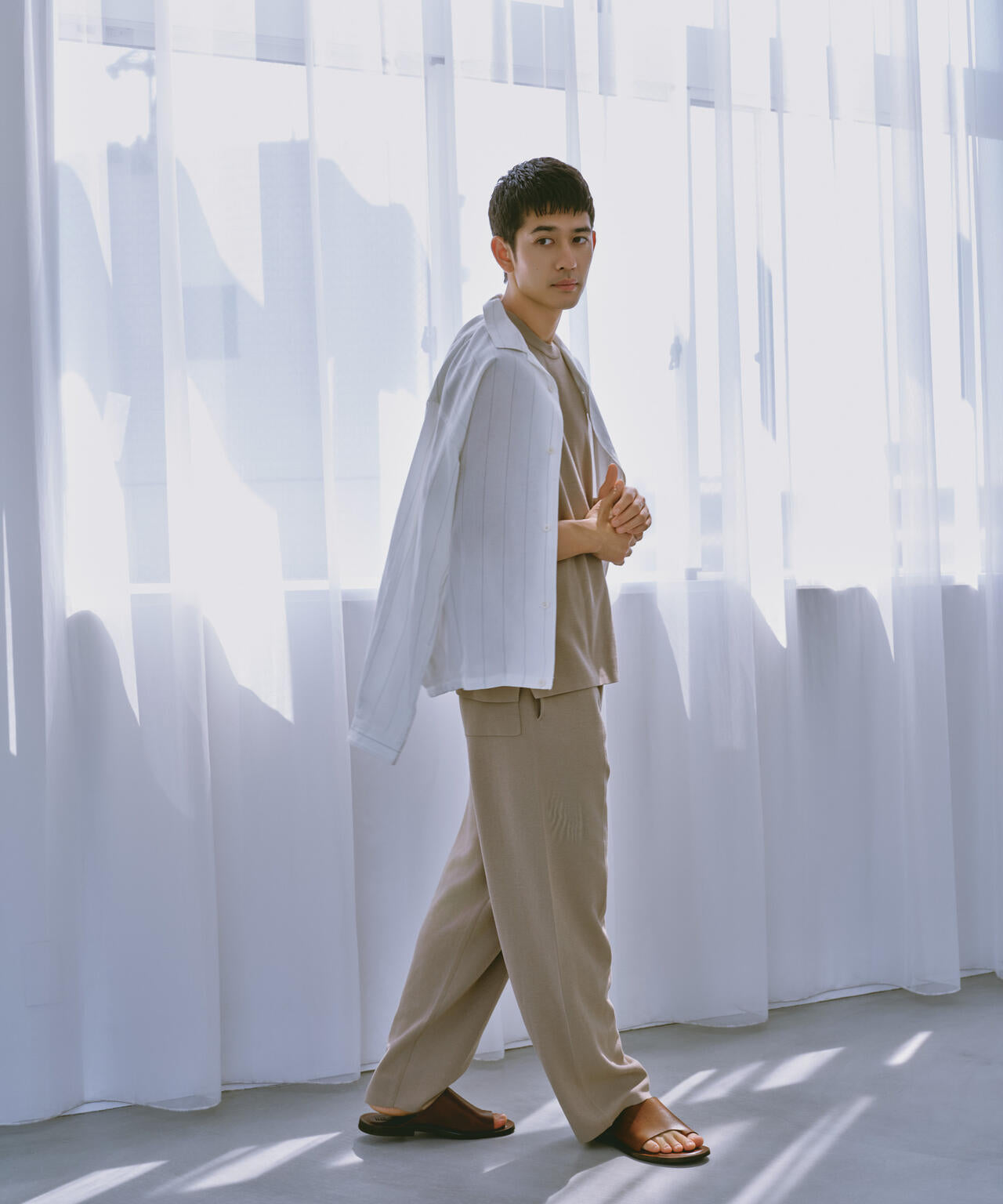 リネンブレンドピンストライプブルゾン(セットアップ可) 6684112230