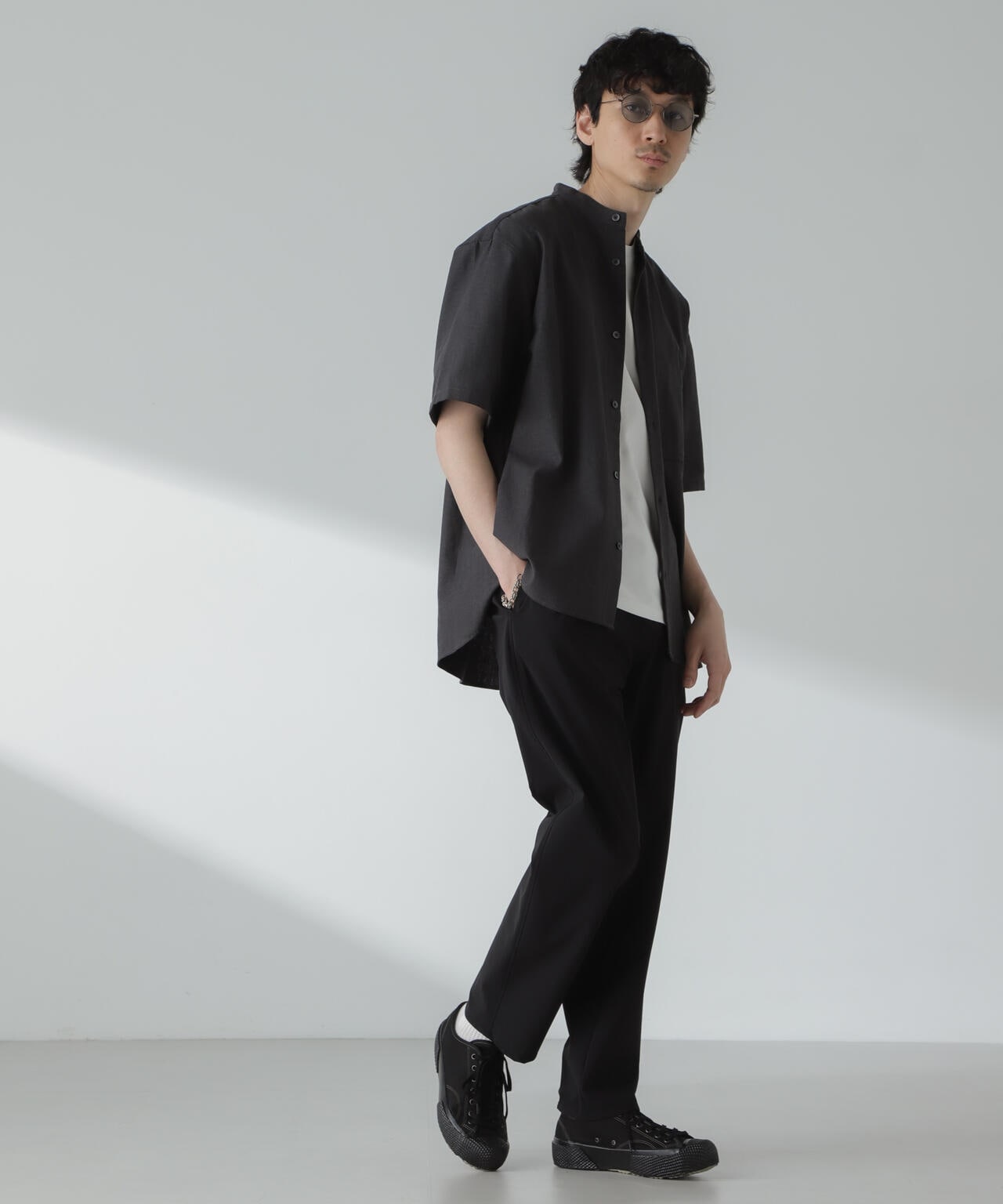 リネンコットンヘリンボーンバンドカラーシャツ 6684121212