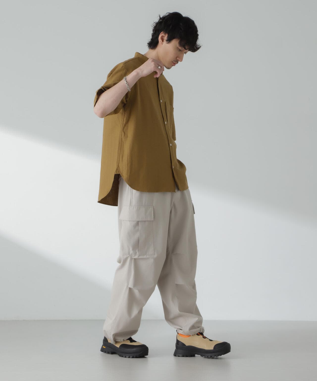 リネンコットンヘリンボーンバンドカラーシャツ 6684121212