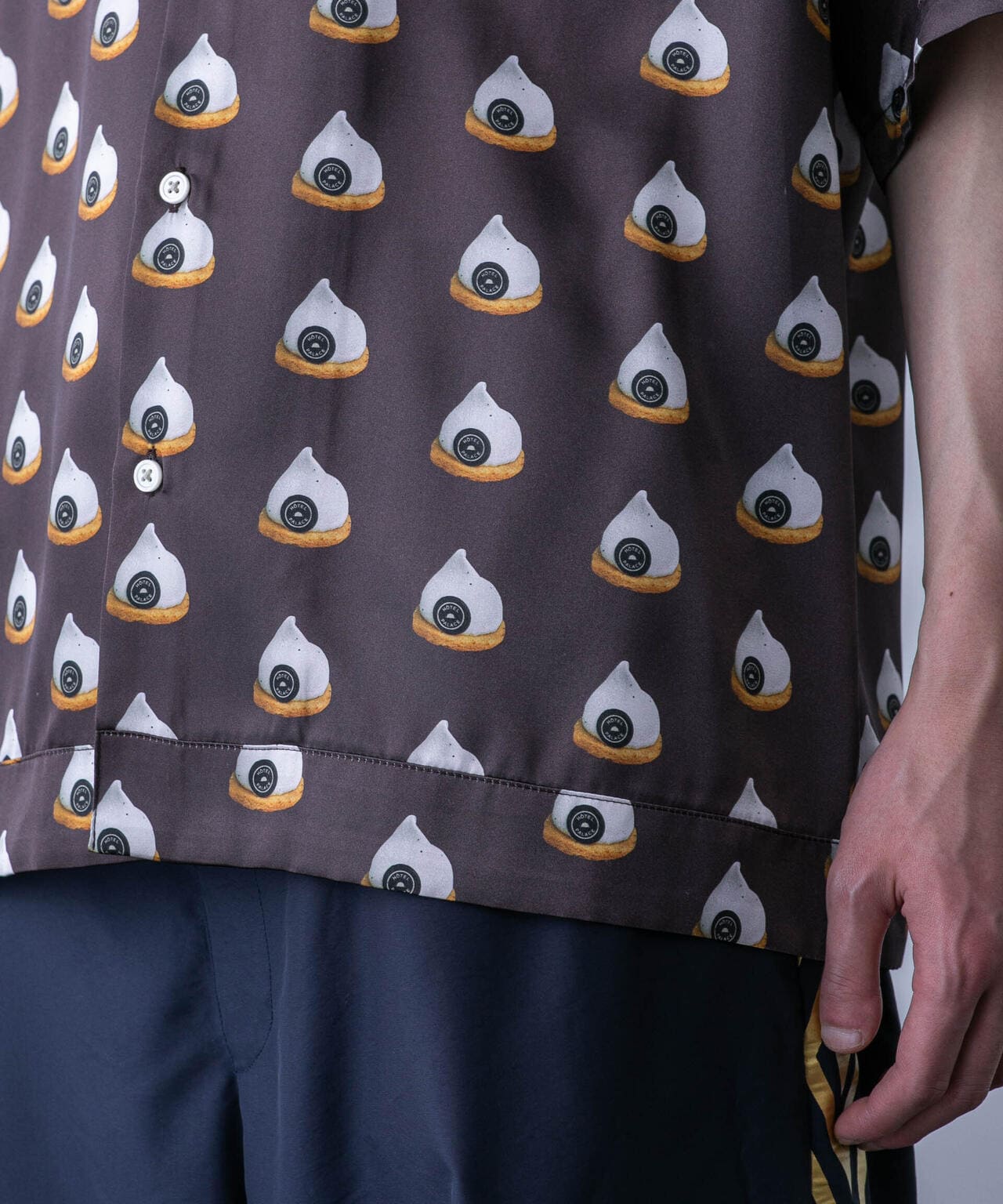 「HOTEL PALACE(オテルパラス)」スイーツプリントオープンカラーシャツ 6684121220