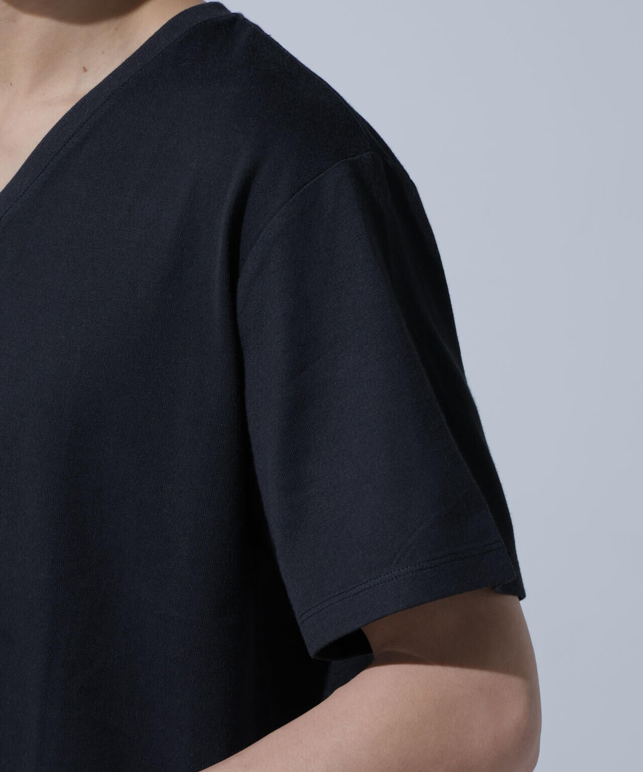 Anti Soaked(R) 汗染み防止 VネックTシャツ 6684124204