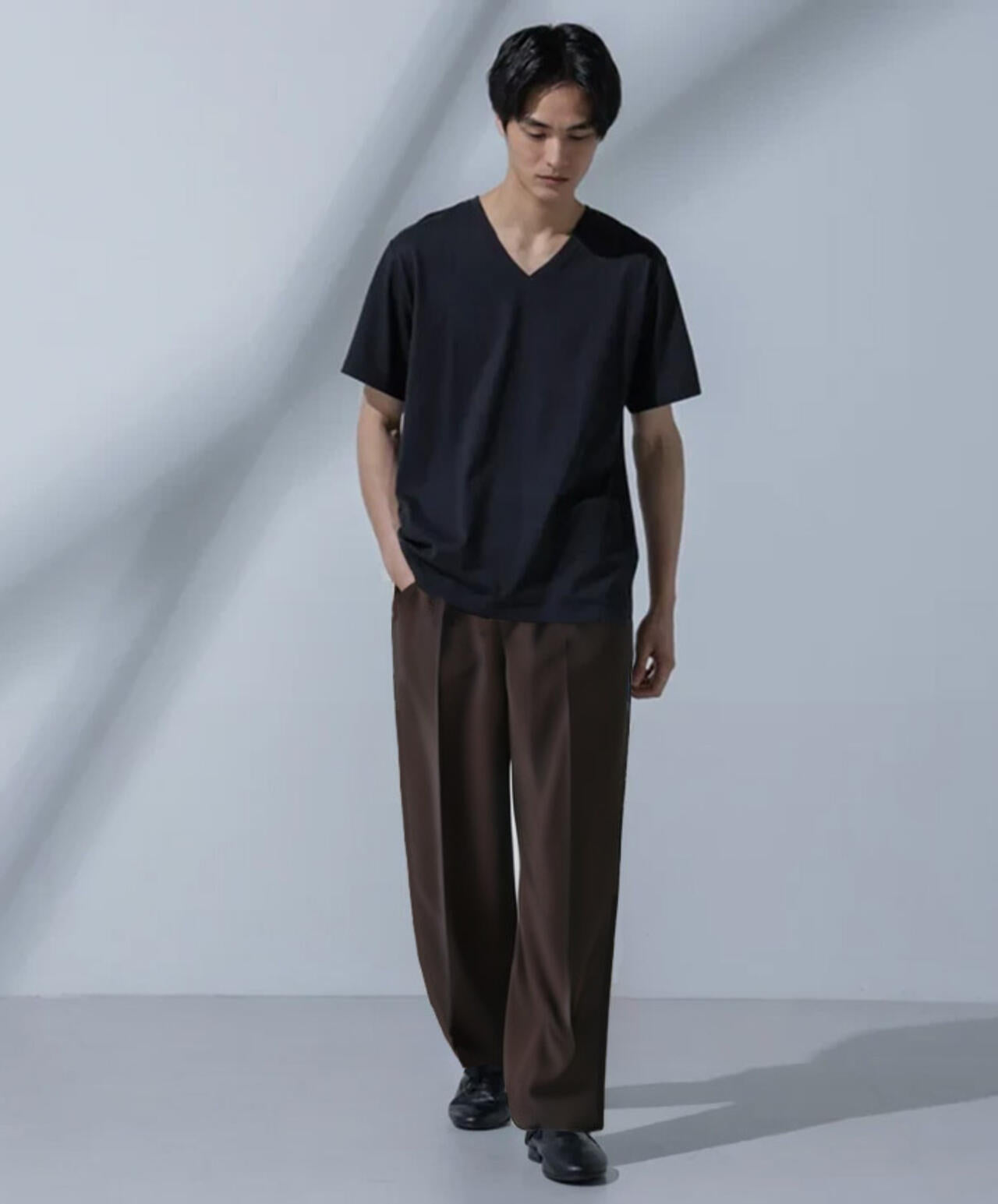 Anti Soaked(R) 汗染み防止 VネックTシャツ 6684124204