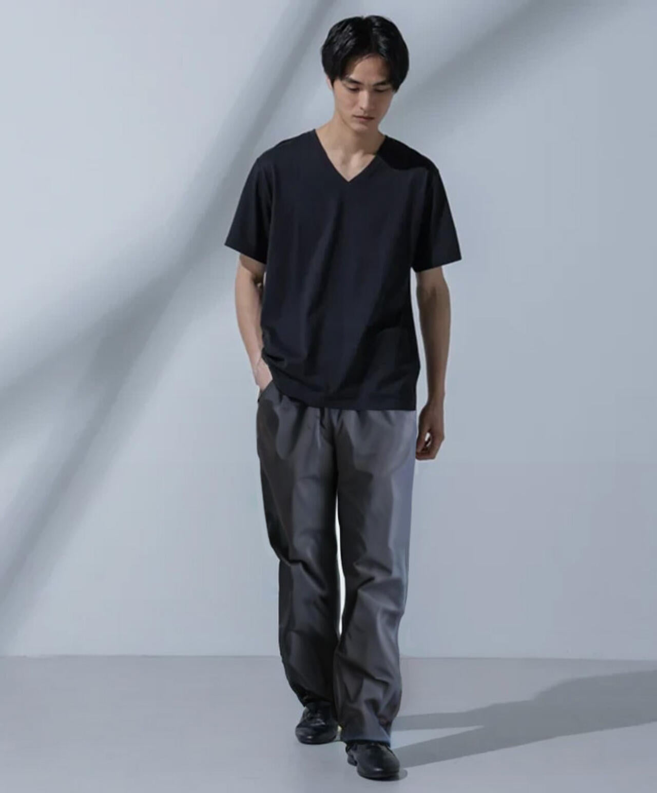 Anti Soaked(R) 汗染み防止 VネックTシャツ 6684124204