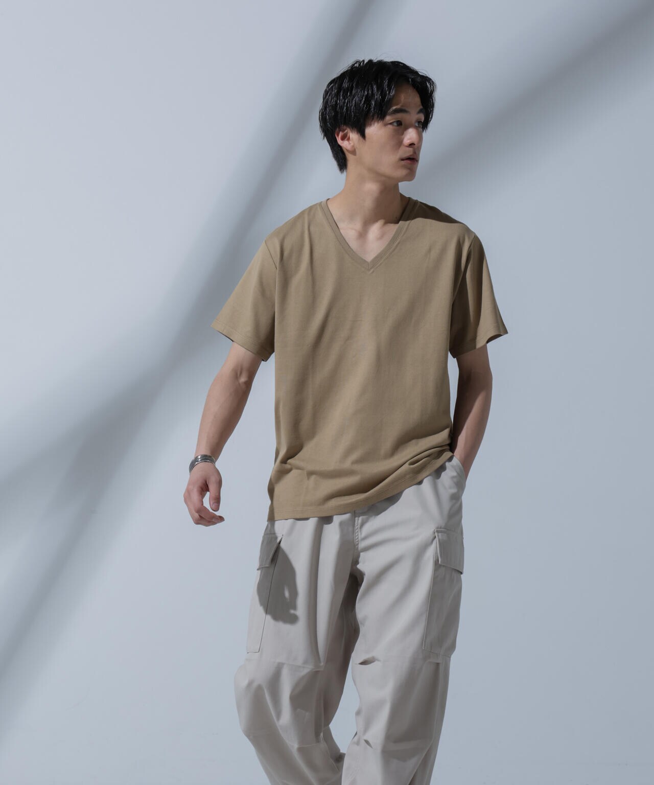 Anti Soaked(R) 汗染み防止 VネックTシャツ 6684124204