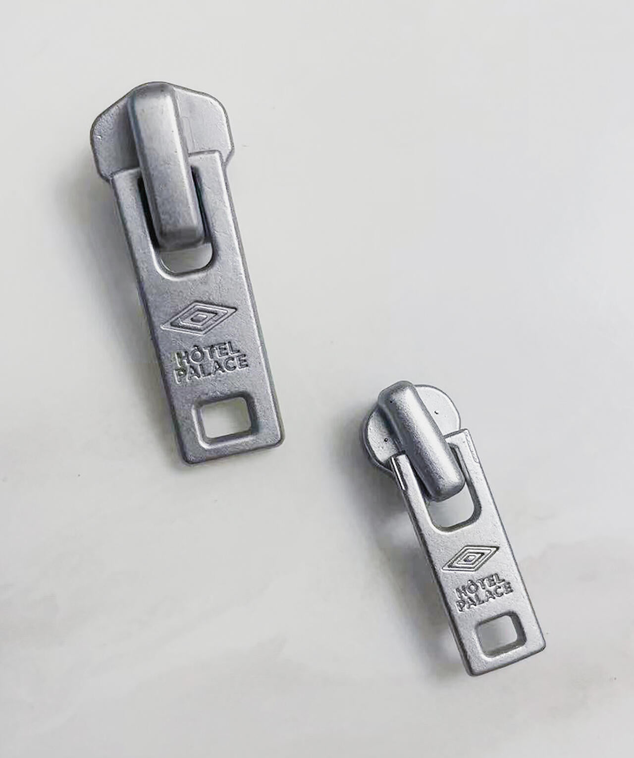 「HOTEL PALACE(オテルパラス)」UMBROトラックパンツ 6684127215