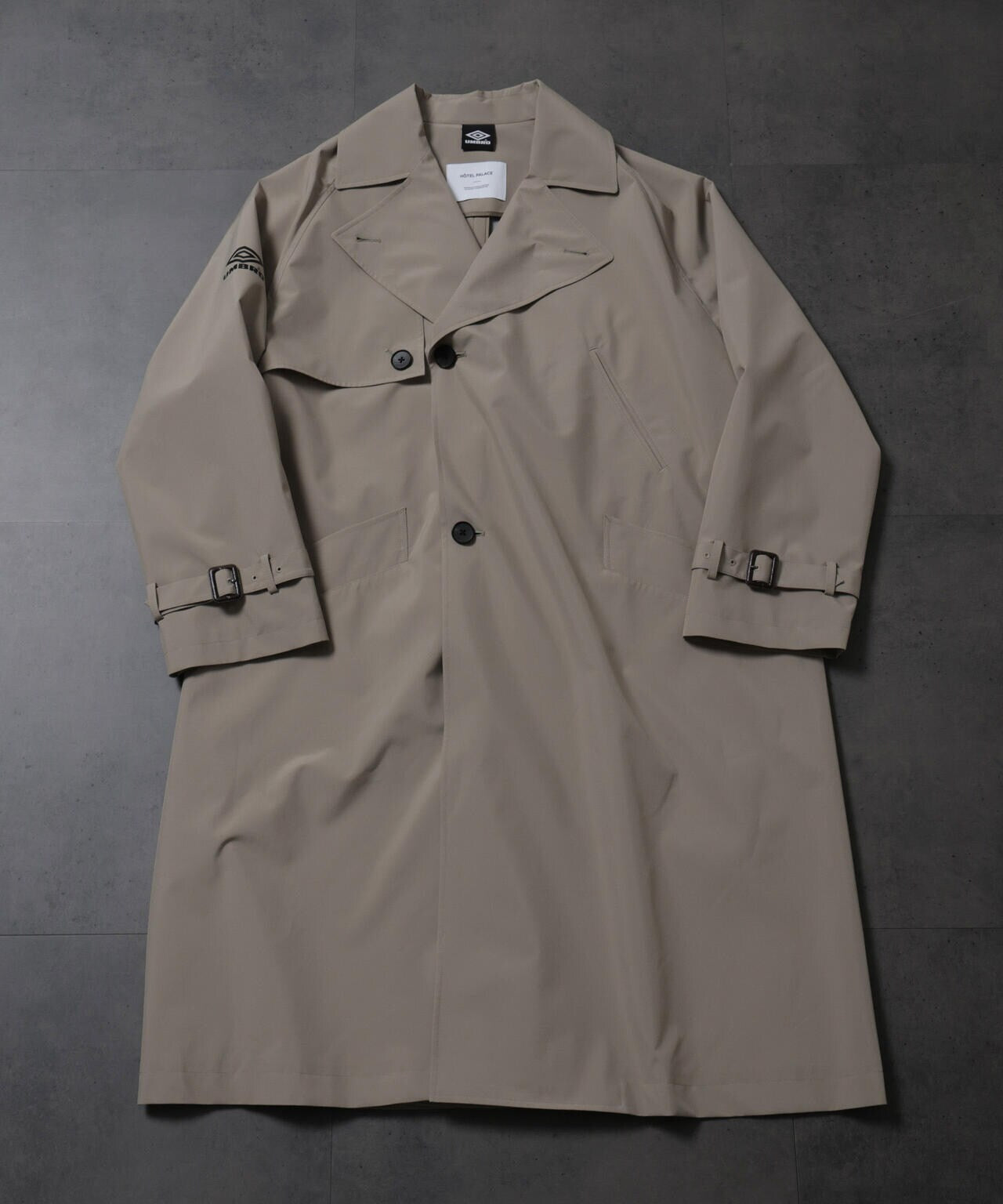 HOTEL PALACE(オテルパラス)xアンブロ スリーレイヤー撥水ドルマンオフィサーテックコート 6684211204