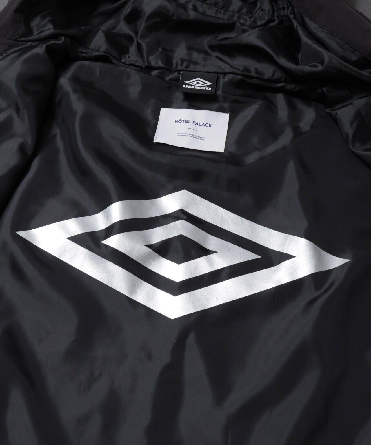 HOTEL PALACE(オテルパラス)xアンブロ ドルマンテックフーデッドブルゾン 6684211205