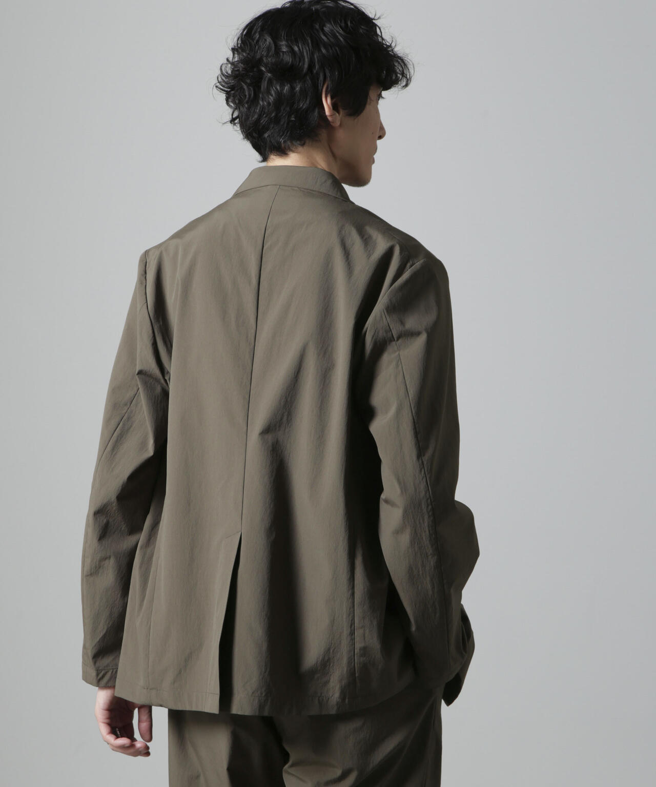 37.5(R)Technology コンフォータブルジャケット 6684216205