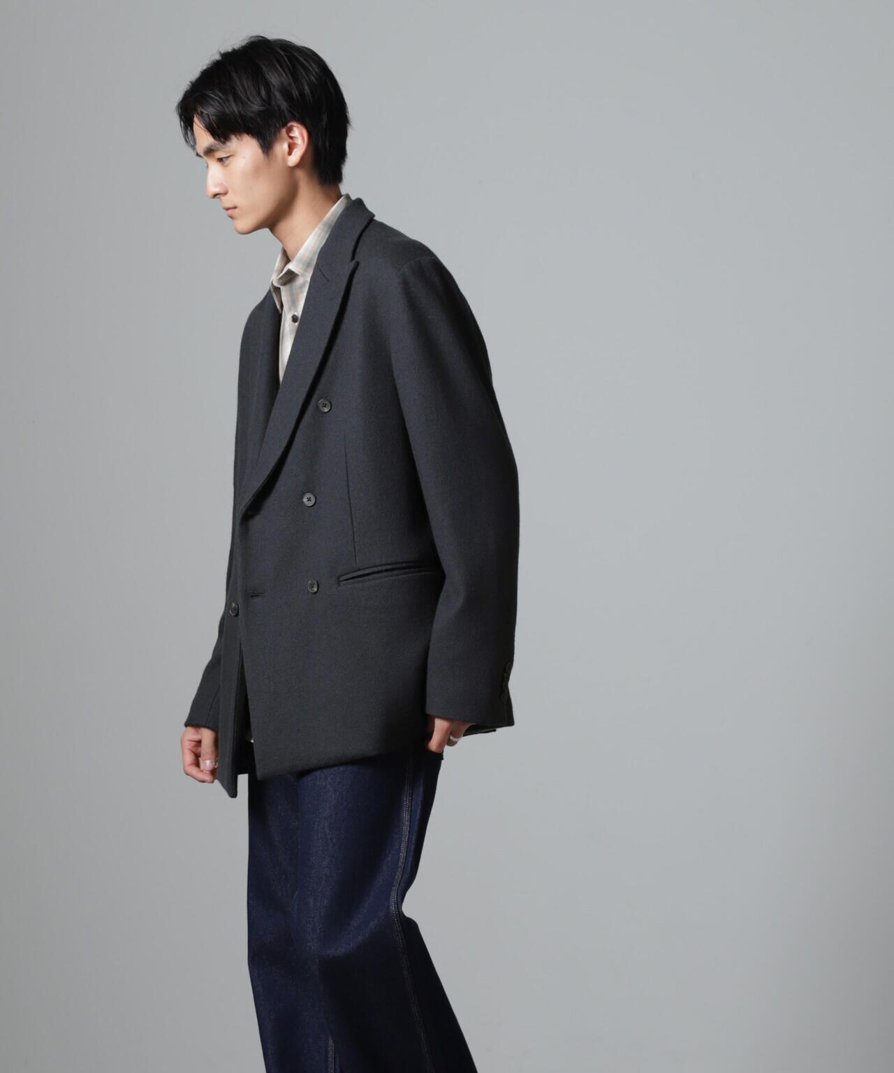 「100%ウール」ピークドラペルダブルジャケット 6684216206