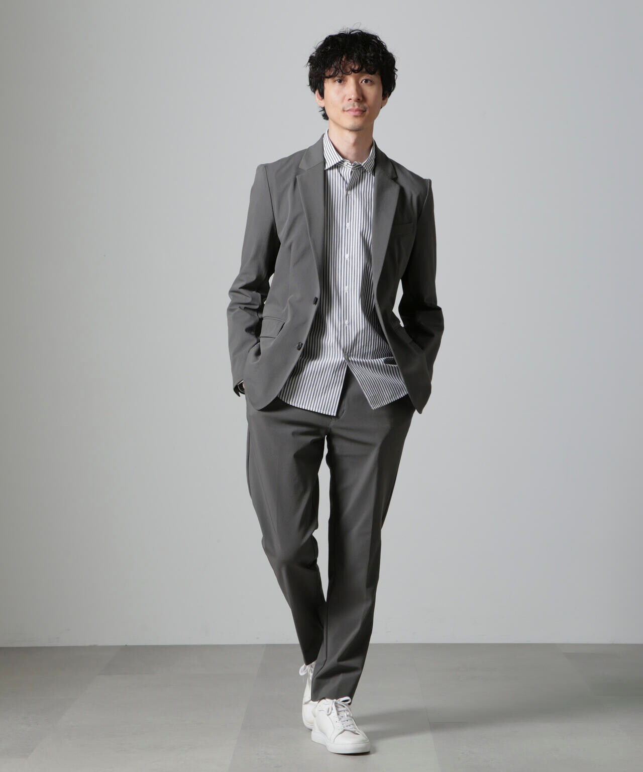 「Damerino」ナイロンストレッチトリコットセットアップ 6684218206