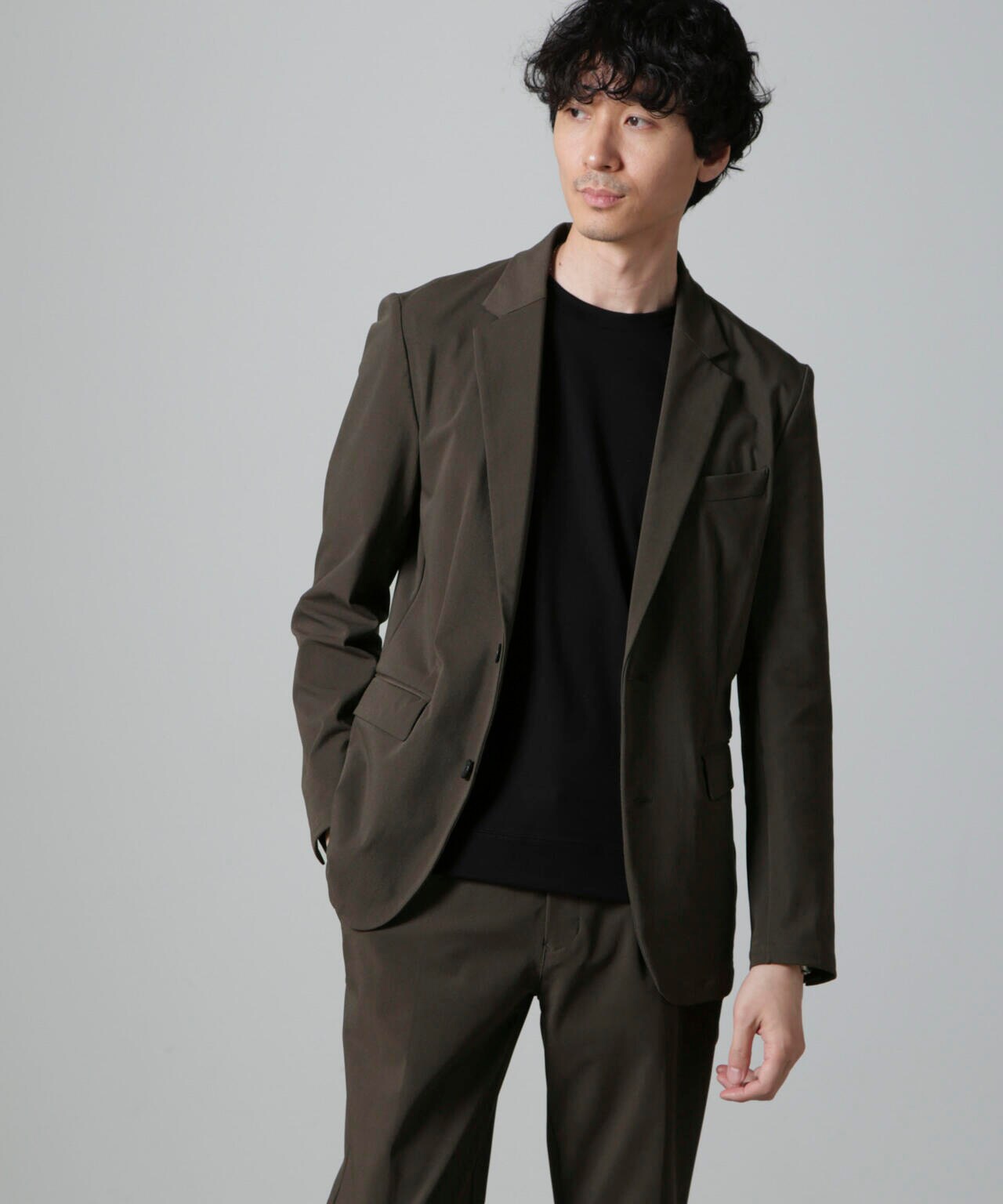 「Damerino」ナイロンストレッチトリコットセットアップ 6684218206