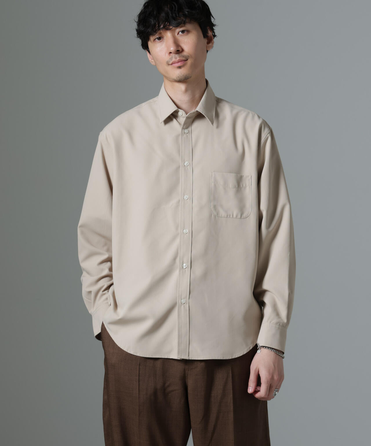 AMATA コットンタッチレギュラーカラーシャツ 6684220218