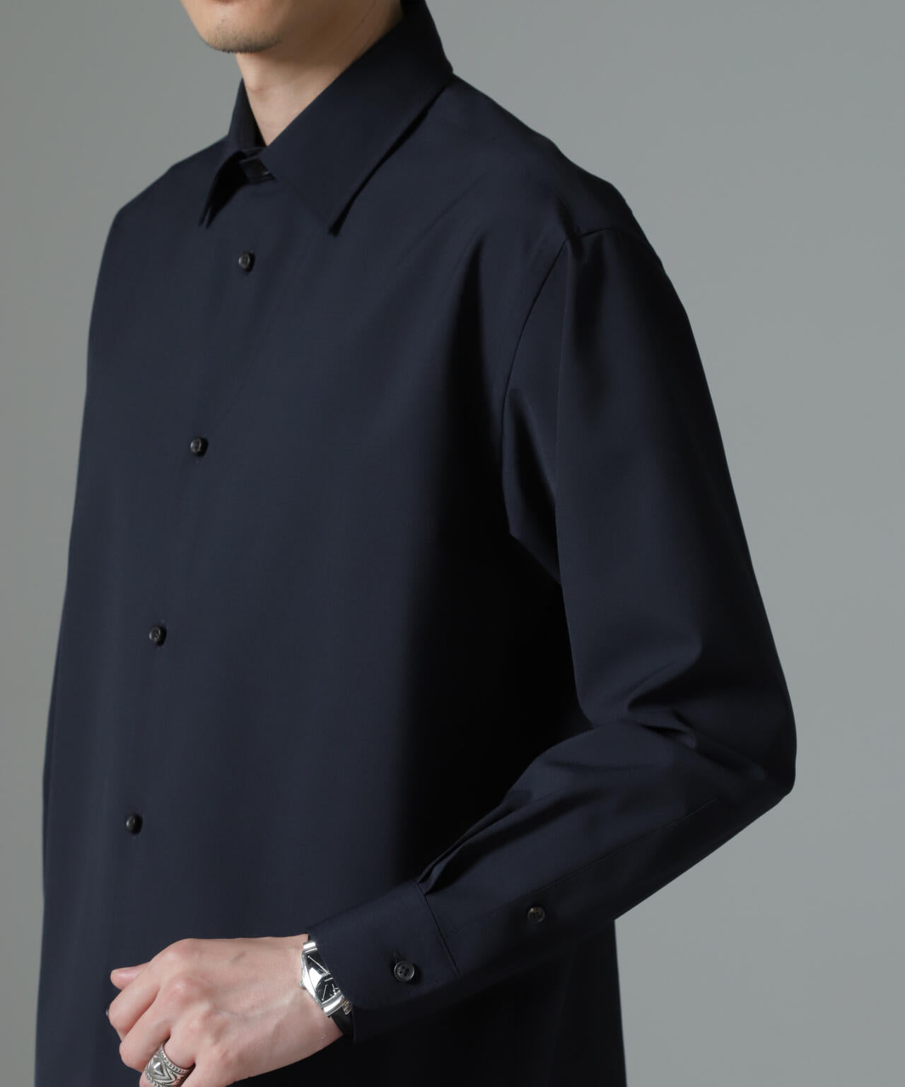 ウールブレンドウォッシャブルセミワイドカラーシャツ 6684220222