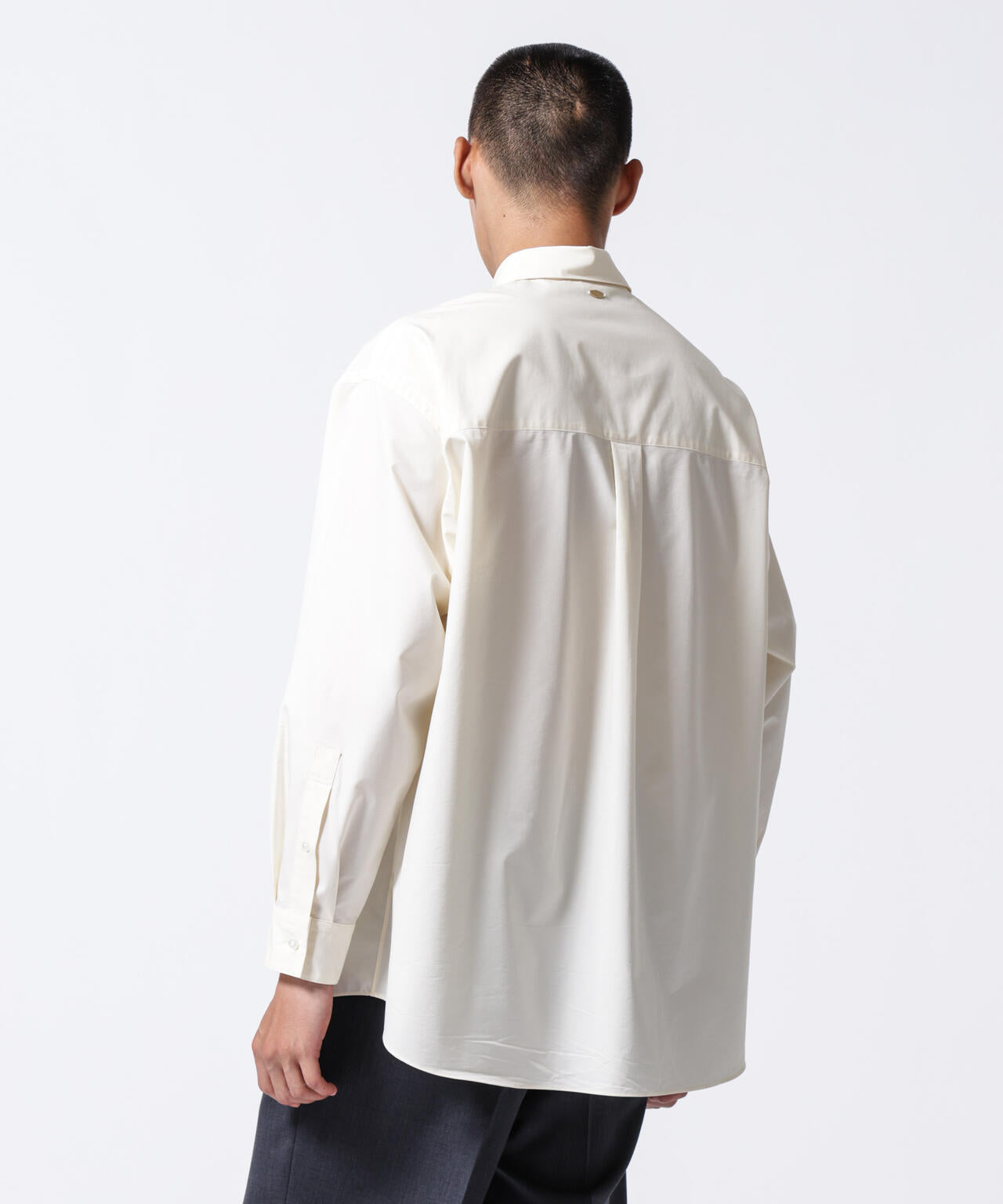 「ASSEMBLANC」タイニーカラーオーバーサイズシャツ 6684220224