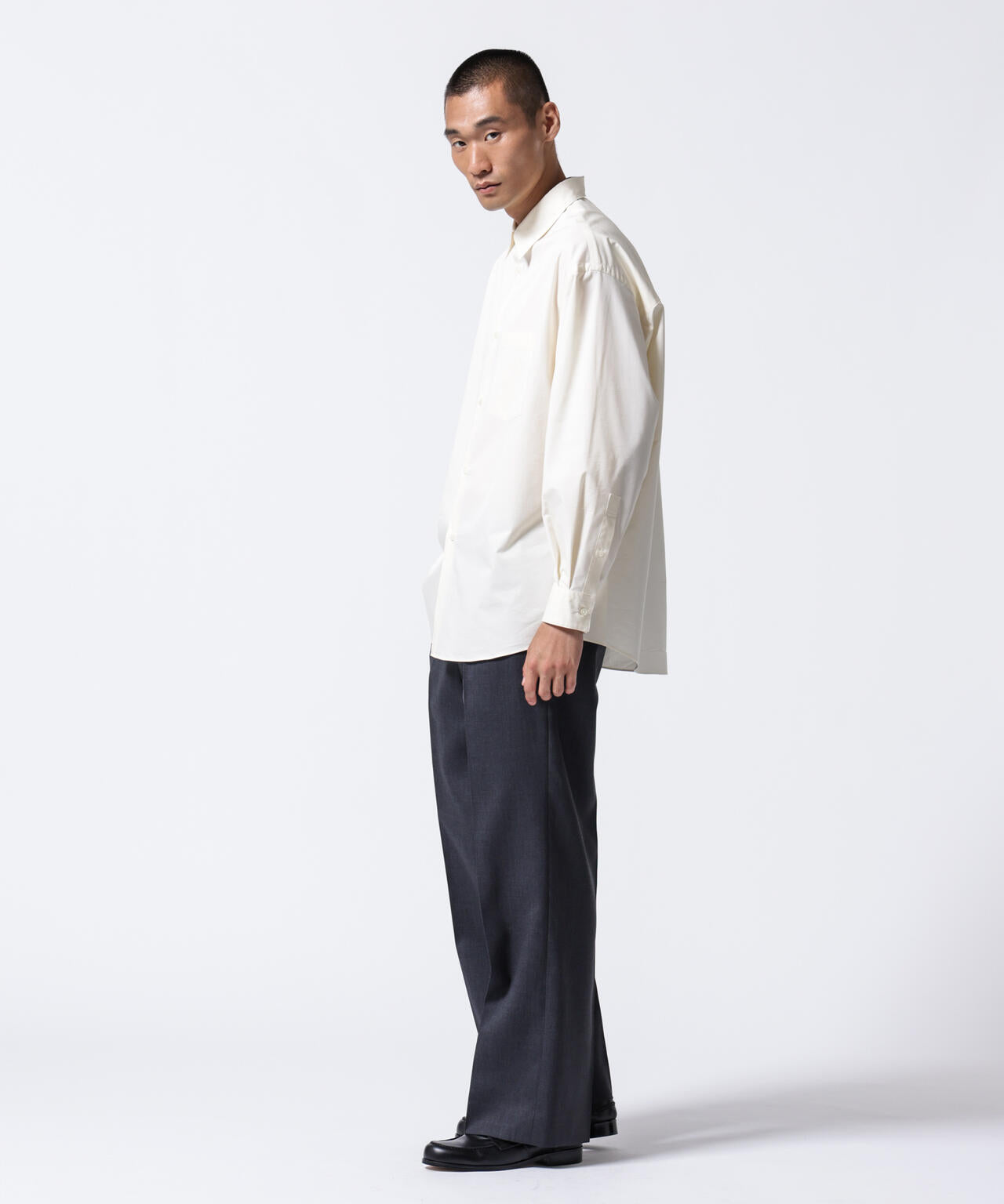 「ASSEMBLANC」タイニーカラーオーバーサイズシャツ 6684220224