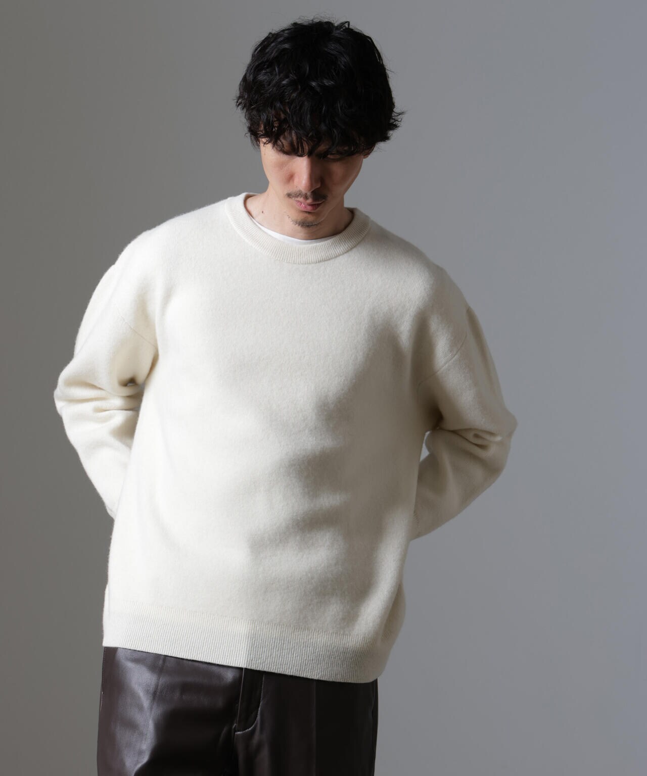 AQUA ウールカシミヤクルーネックプルオーバー 6684222211