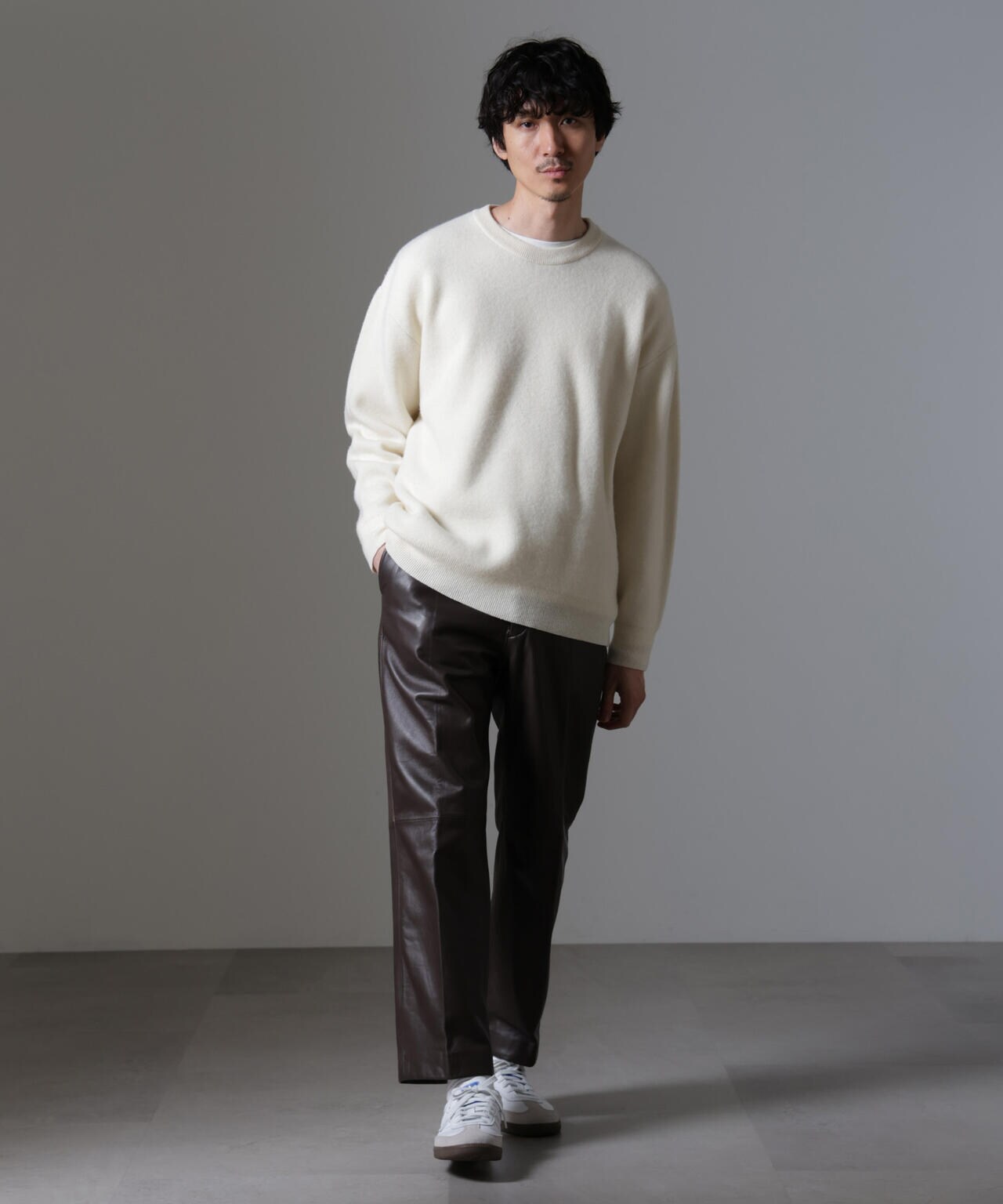 AQUA ウールカシミヤクルーネックプルオーバー 6684222211
