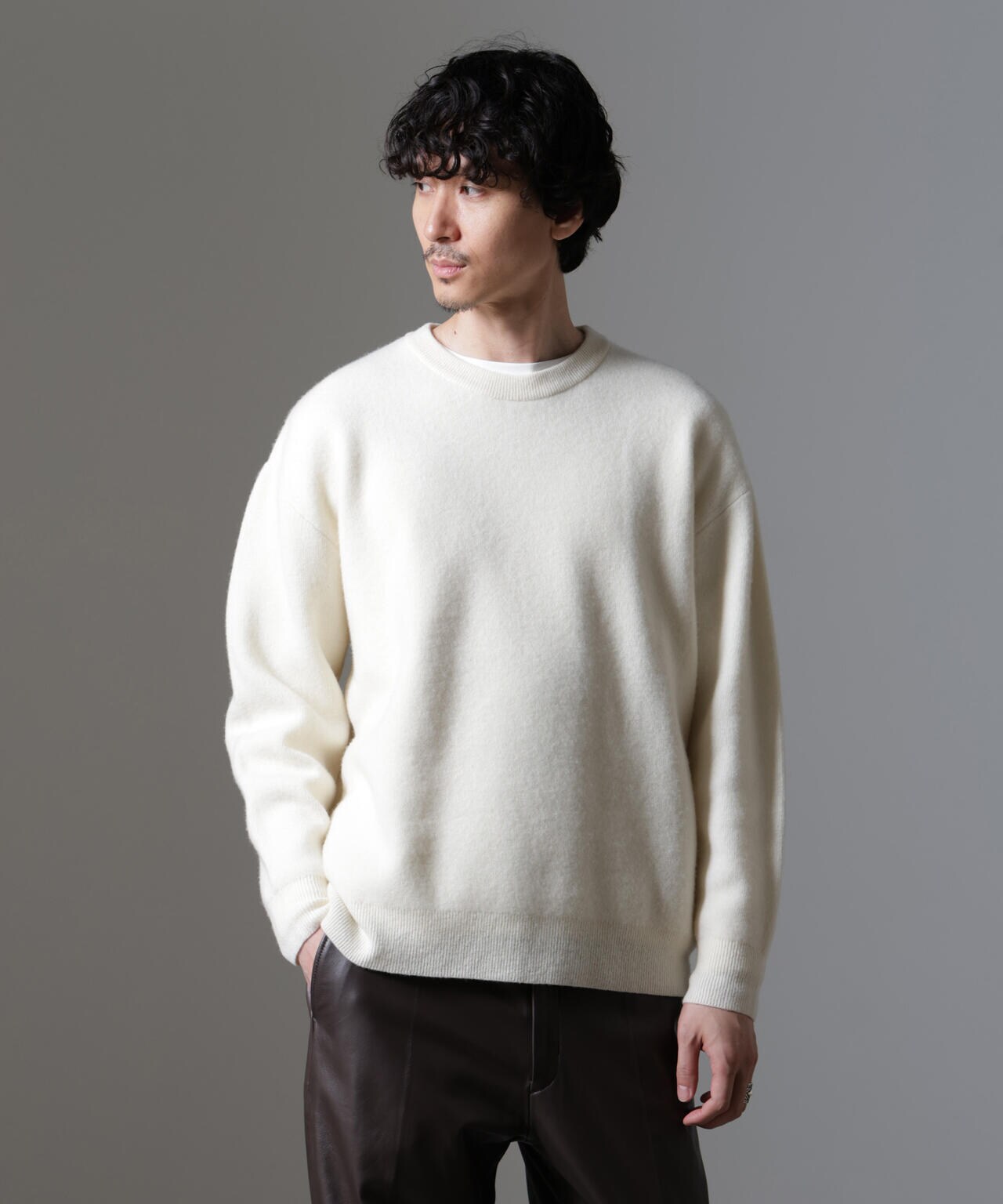 AQUA ウールカシミヤクルーネックプルオーバー 6684222211