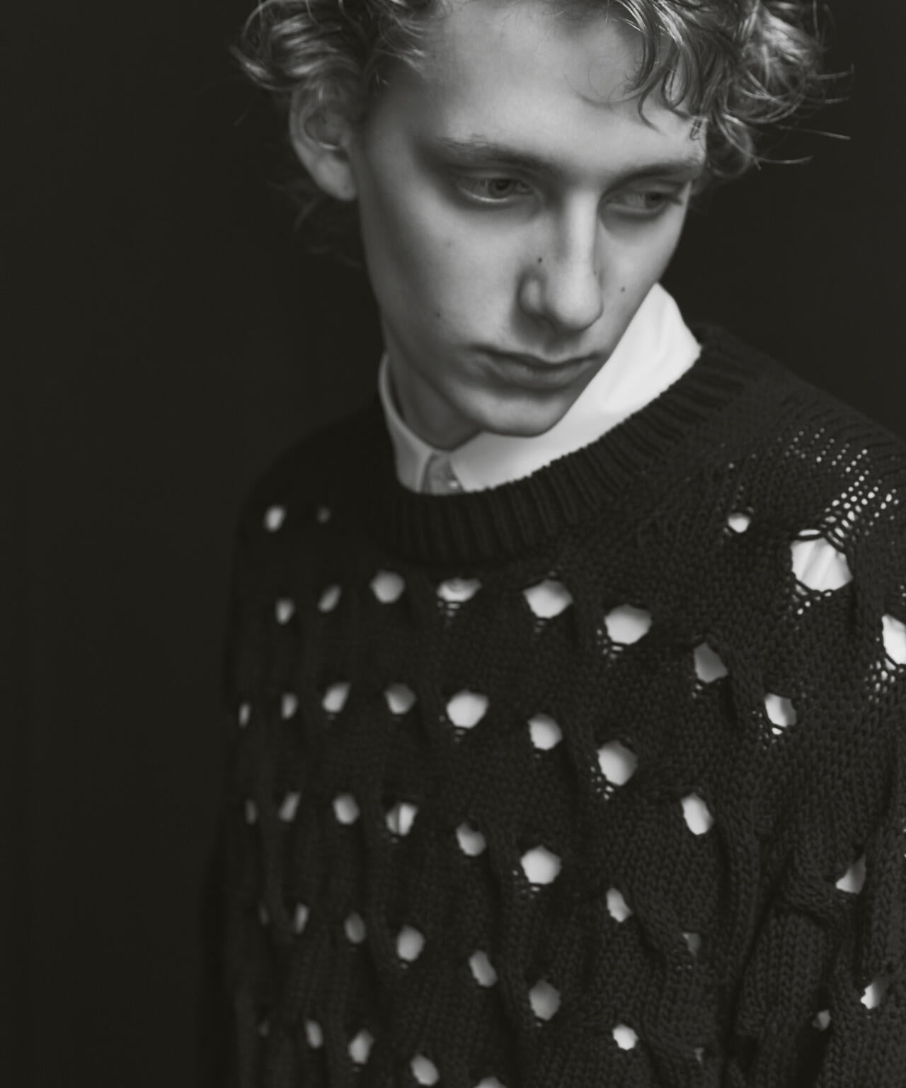 「ASSEMBLANC」リリーヤーンアイレットケーブルプルオーバー 6684222218