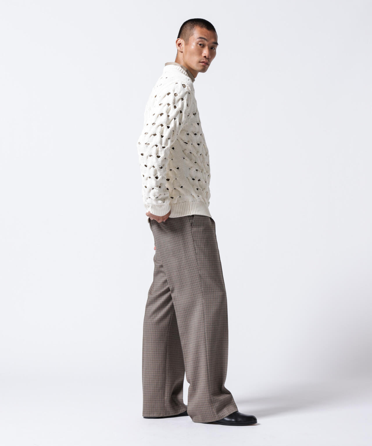 「ASSEMBLANC」リリーヤーンアイレットケーブルプルオーバー 6684222218