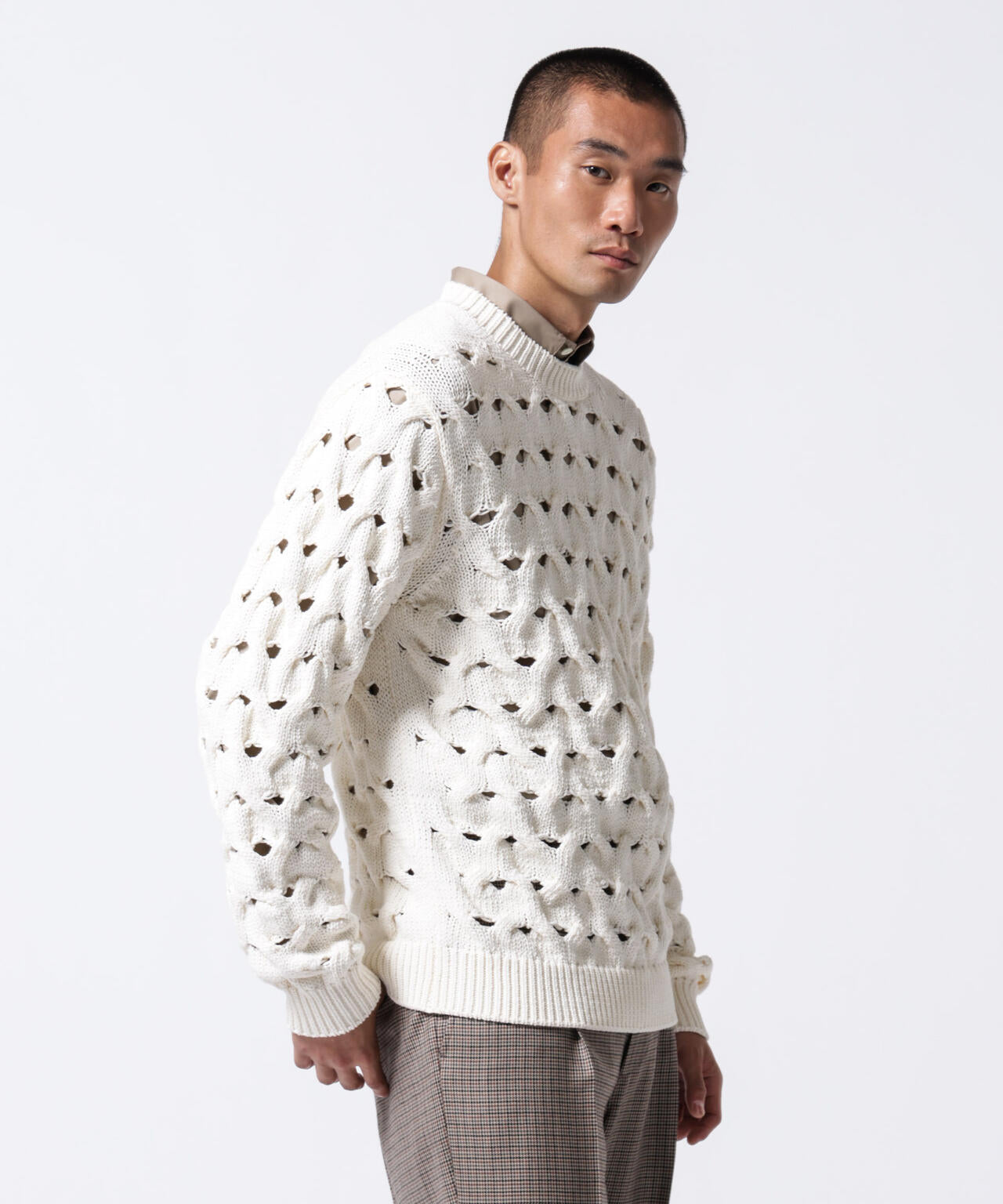 「ASSEMBLANC」リリーヤーンアイレットケーブルプルオーバー 6684222218