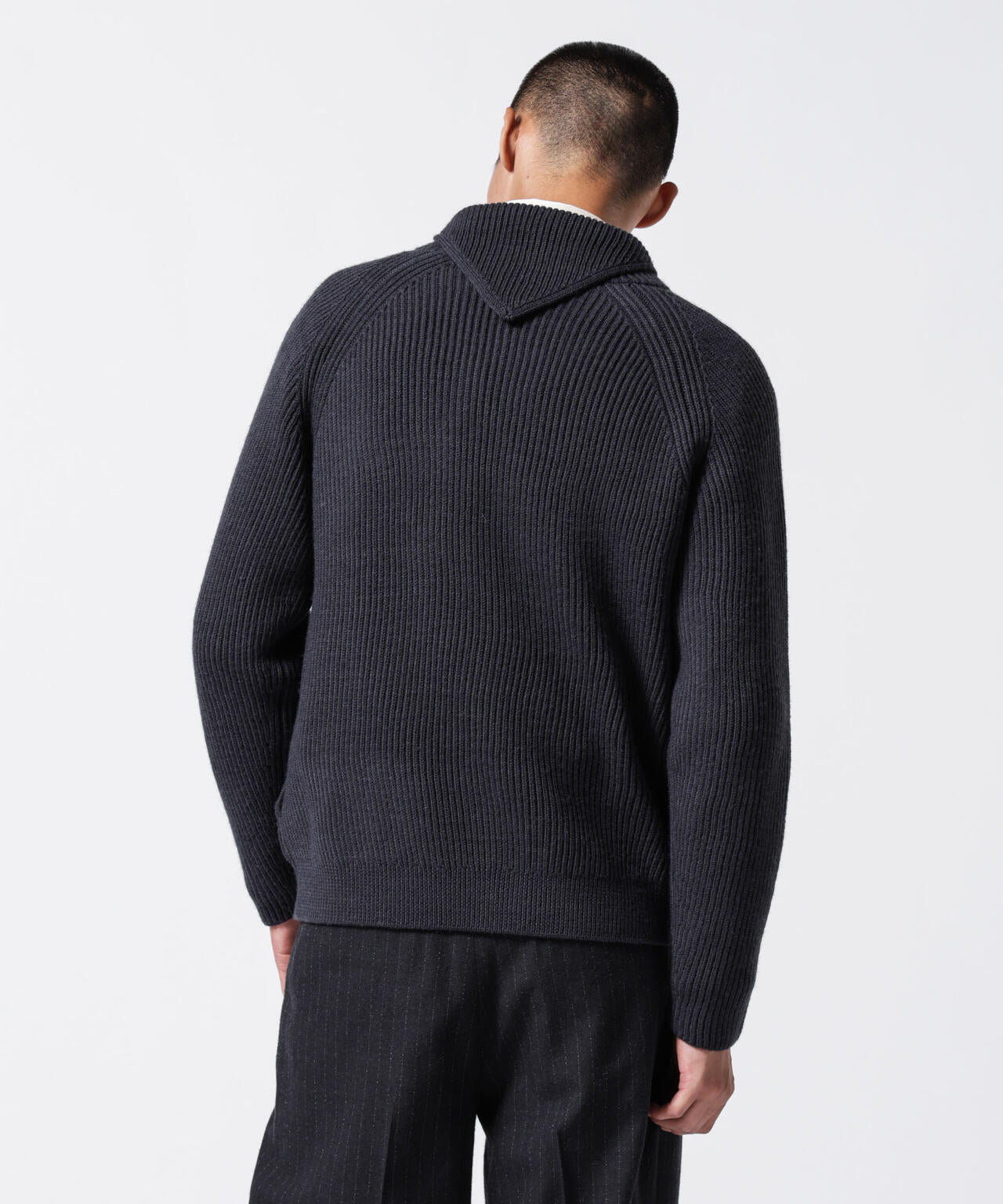 「ASSEMBLANC」フレンチウールスカーフカラージップニット 6684222233