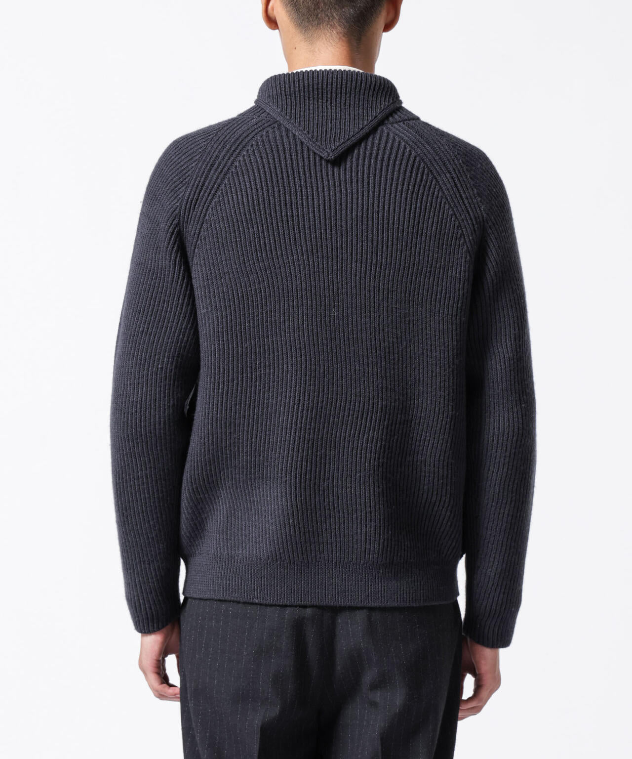 「ASSEMBLANC」フレンチウールスカーフカラージップニット 6684222233