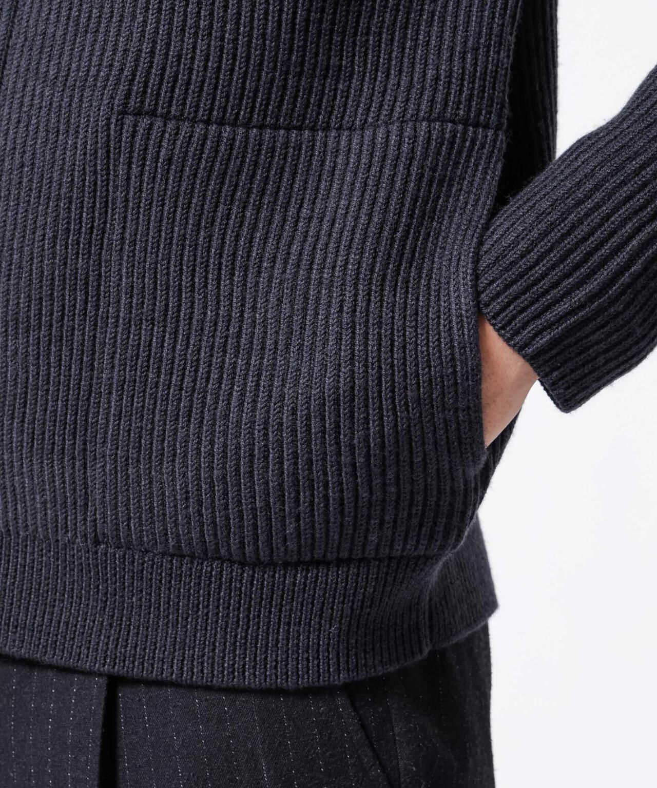 「ASSEMBLANC」フレンチウールスカーフカラージップニット 6684222233