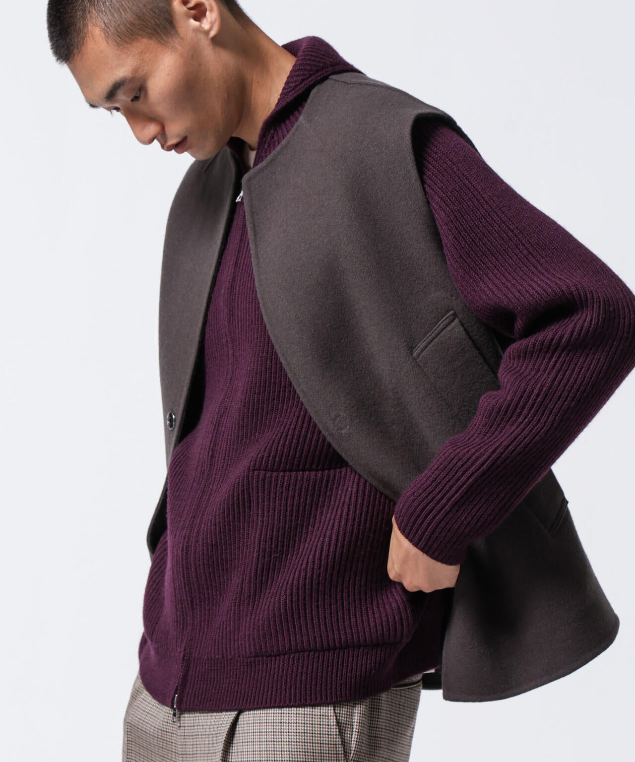 「ASSEMBLANC」フレンチウールスカーフカラージップニット 6684222233