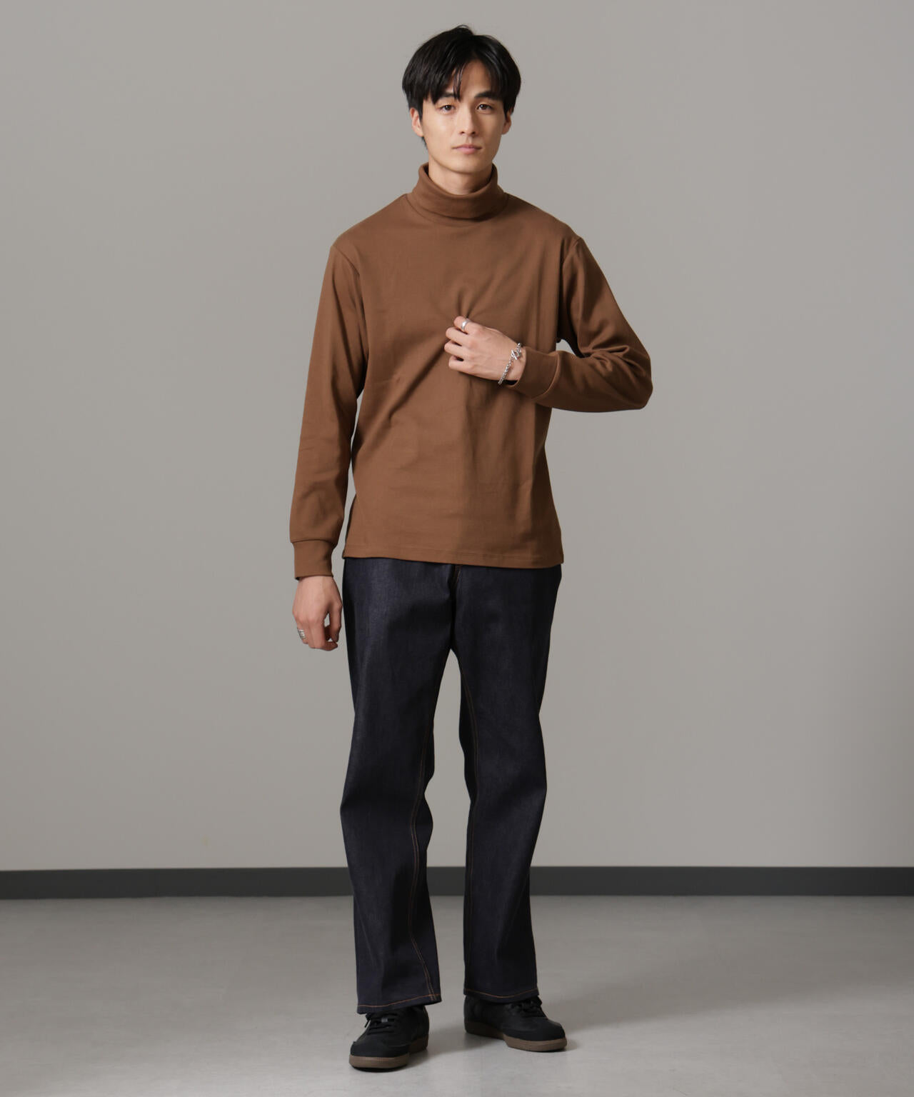 Anti Soaked(R) 汗染み防止 スムースタートルネックTシャツ 長袖 6684223206