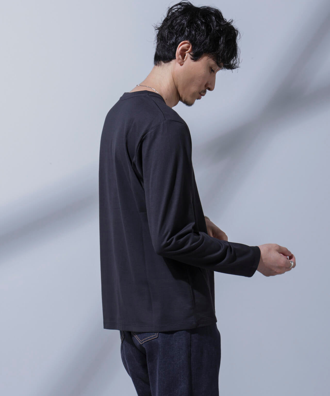 Anti Soaked(R) 汗染み防止 VネックTシャツ 6684223207