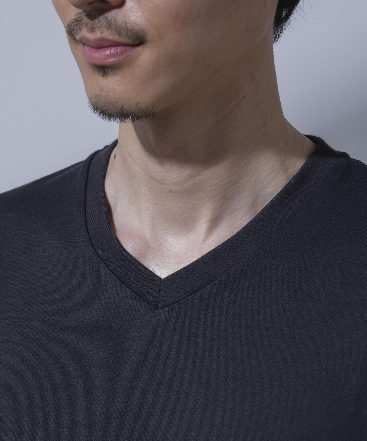 Anti Soaked(R) 汗染み防止 VネックTシャツ 6684223207
