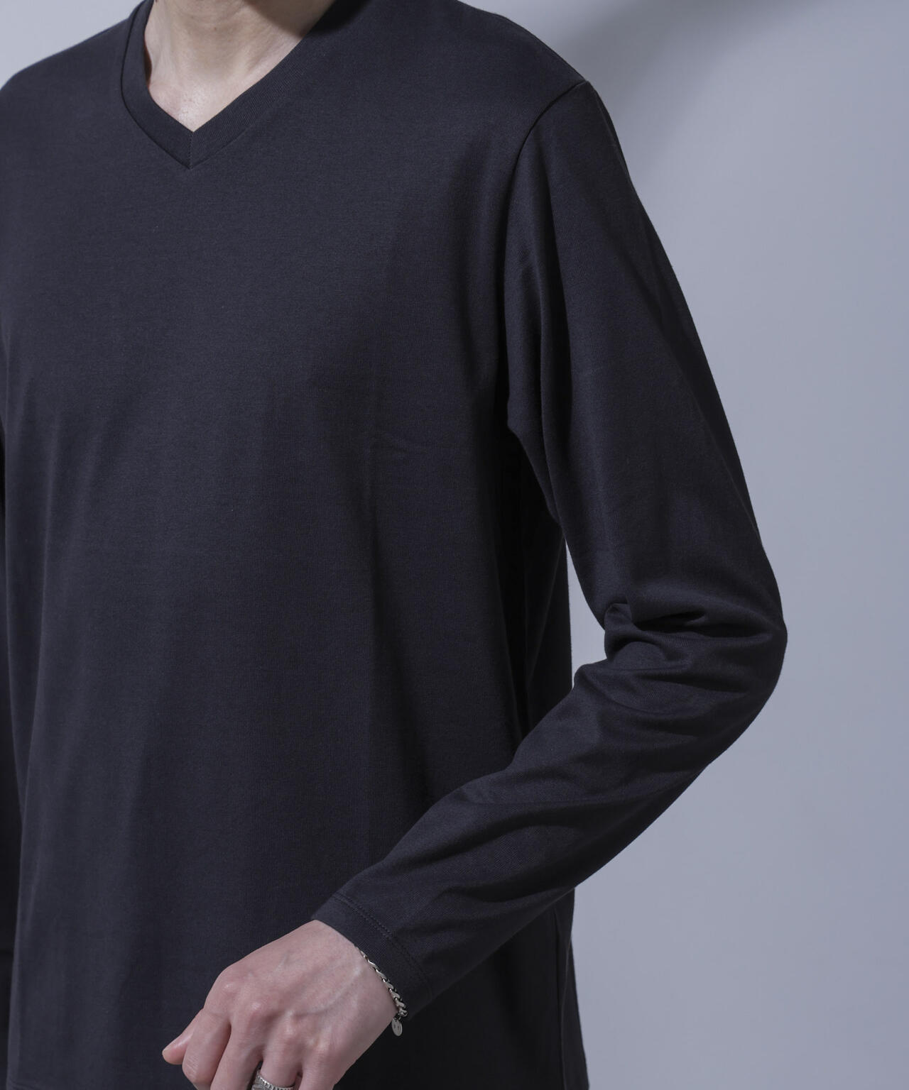 Anti Soaked(R) 汗染み防止 VネックTシャツ 6684223207