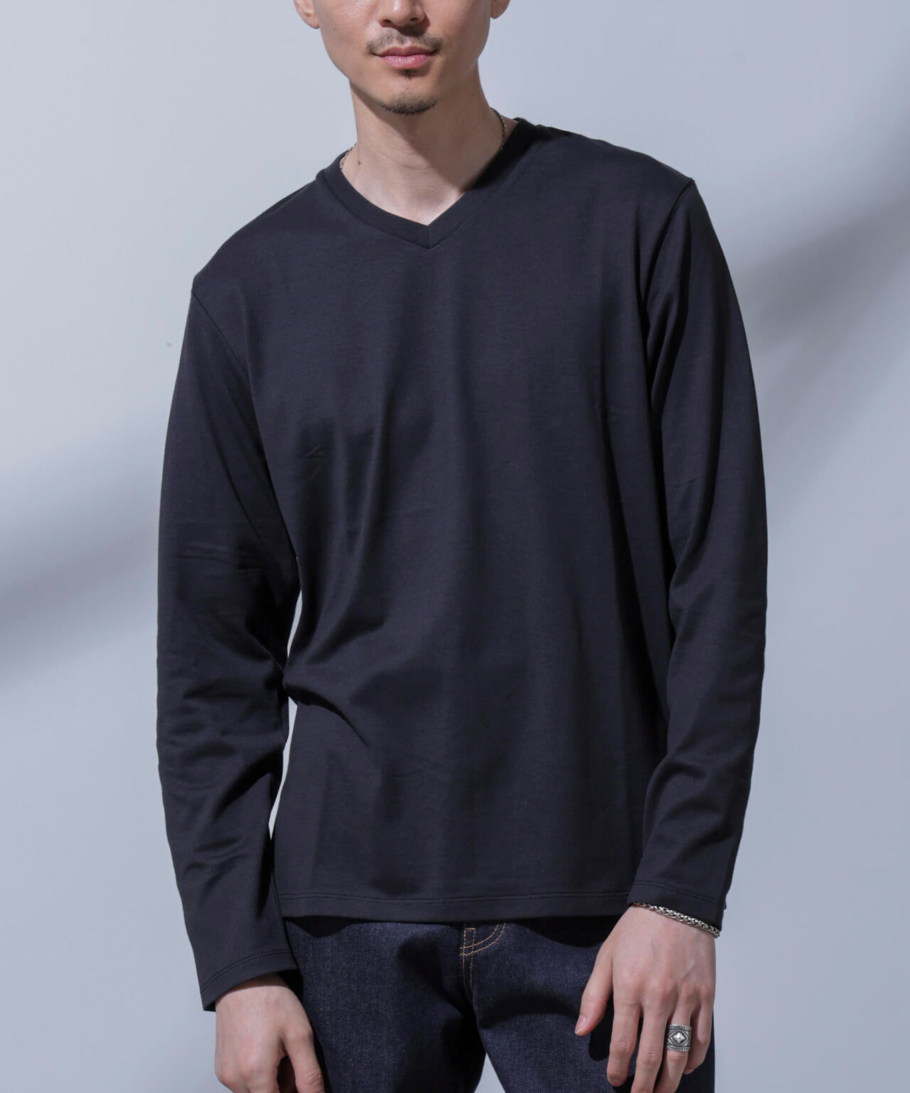 Anti Soaked(R) 汗染み防止 VネックTシャツ 6684223207
