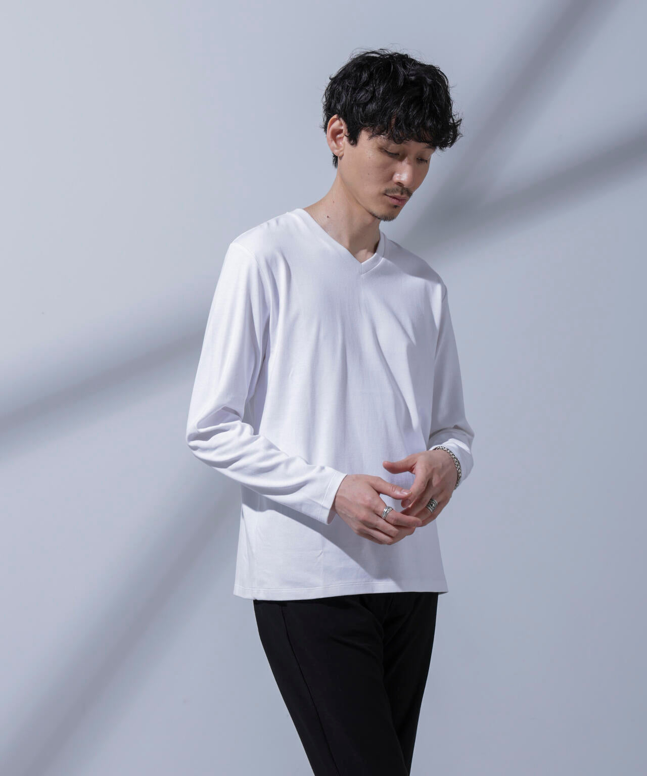 Anti Soaked(R) 汗染み防止 VネックTシャツ 6684223207