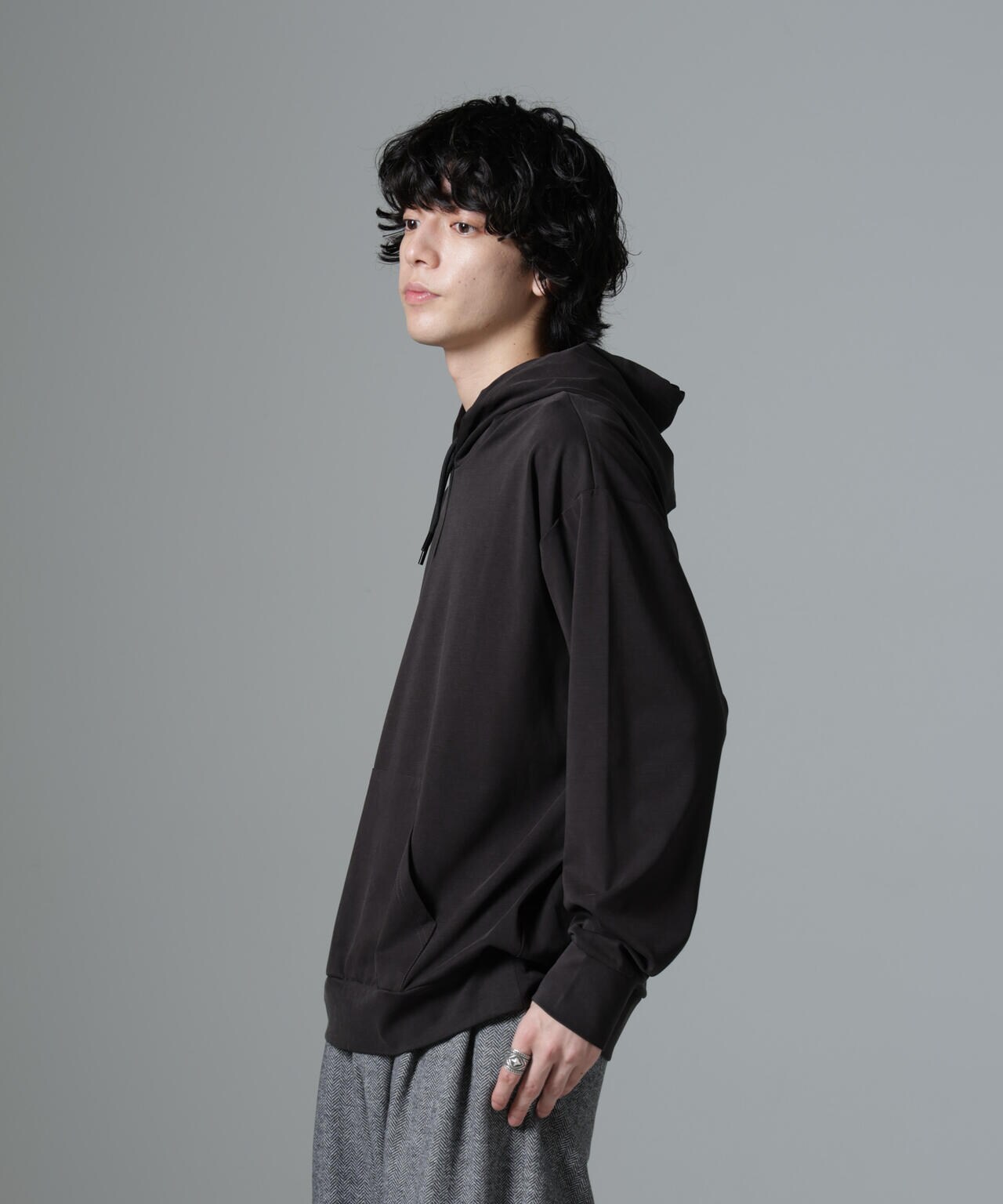 ヌバックライクスムースプルオーバーパーカー 6684223231