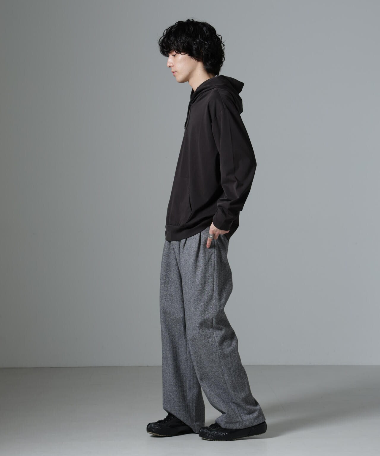 ヌバックライクスムースプルオーバーパーカー 6684223231