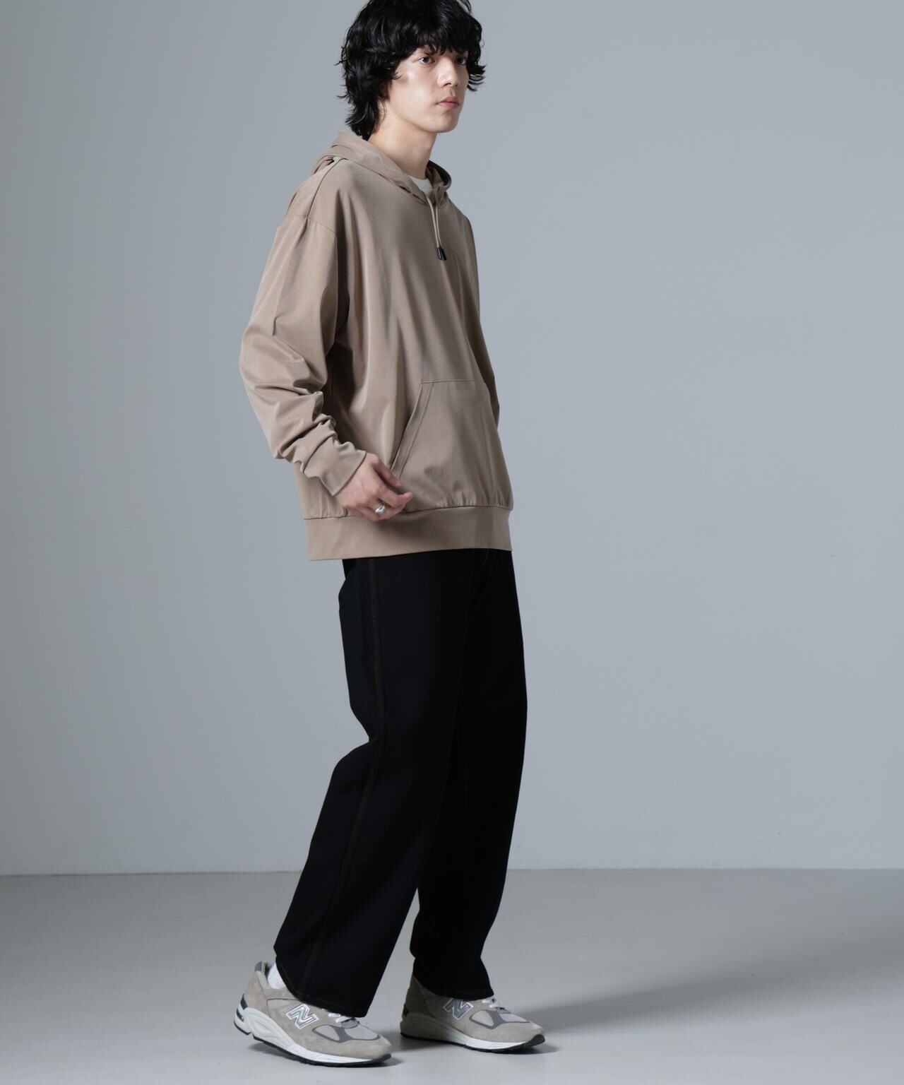 ヌバックライクスムースプルオーバーパーカー 6684223231