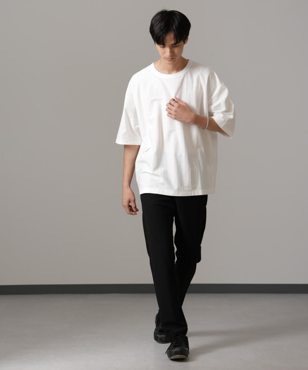 シャドーストライプハーフスリーブTシャツ 6684224218