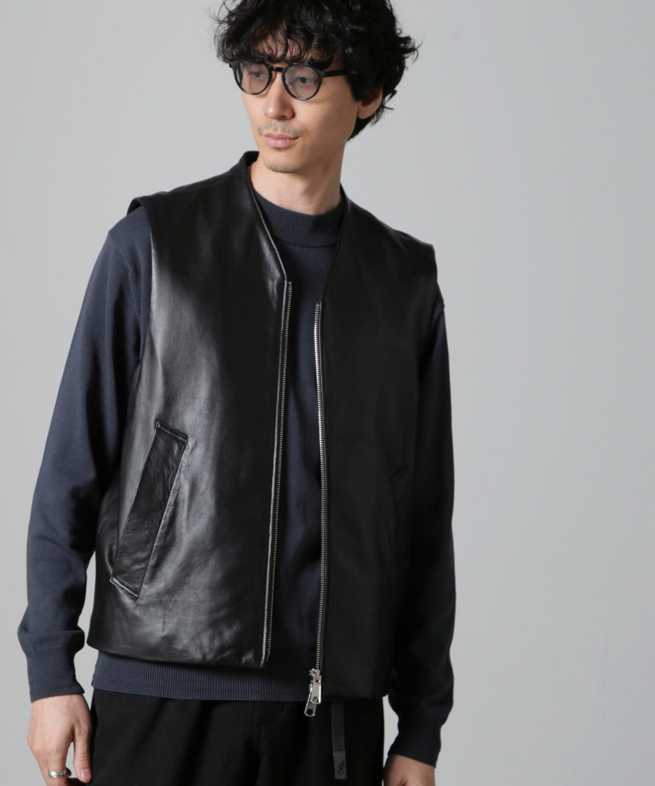 Lamb nappa ジップレザージレ 6684225202