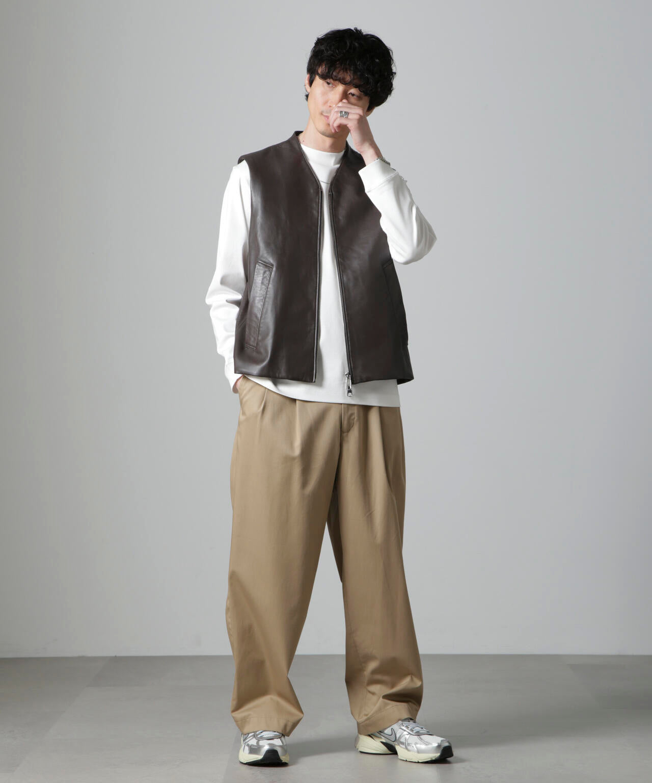 Lamb nappa ジップレザージレ 6684225202