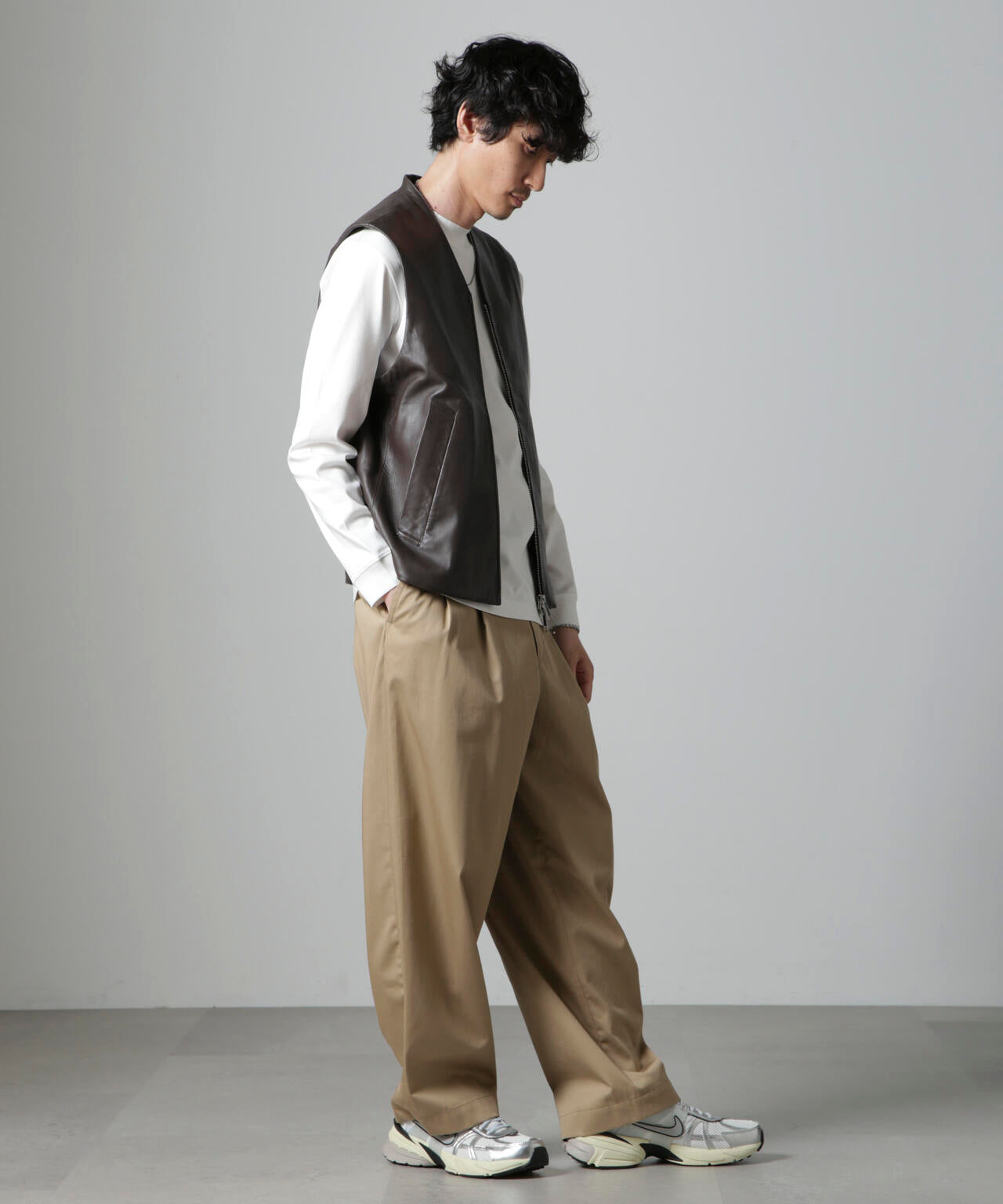 Lamb nappa ジップレザージレ 6684225202