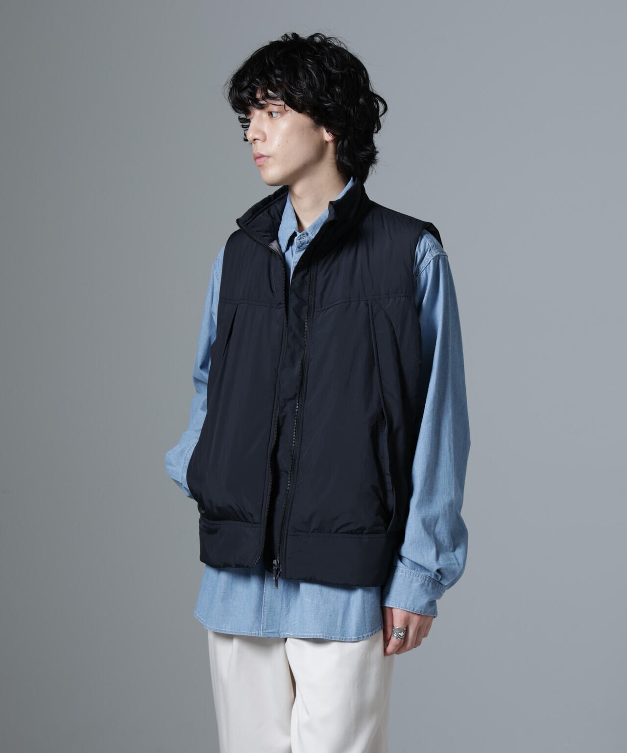 ライトパデッドベスト 6684225206