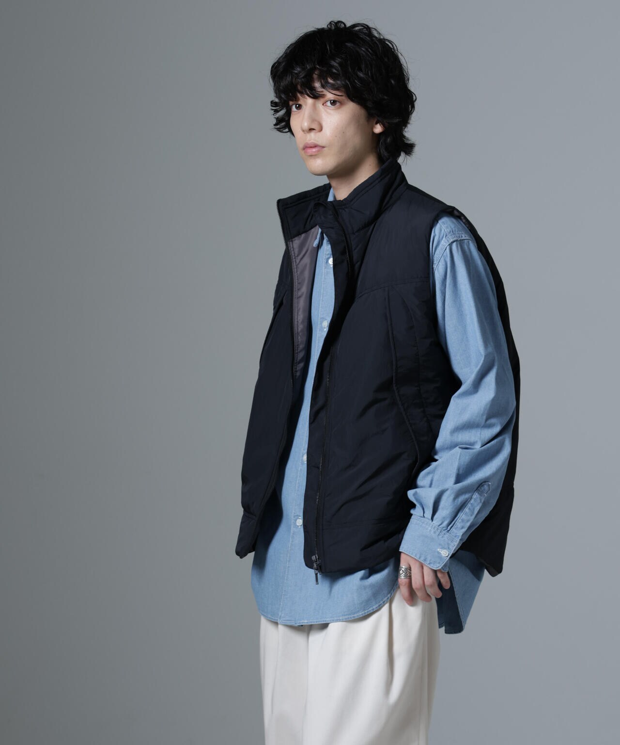 ライトパデッドベスト 6684225206