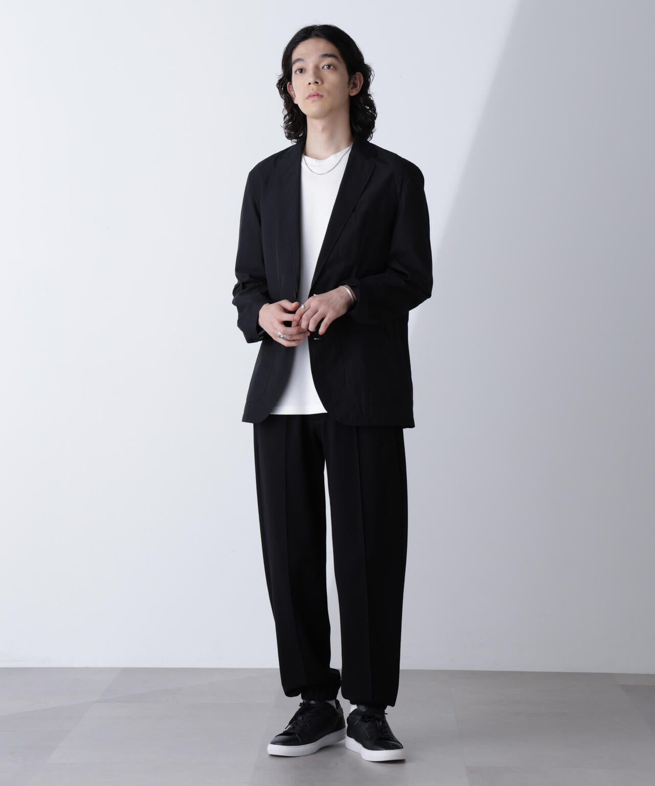 「モダンコンフォートシリーズ」スリムイージーピンタックパンツ 6684227209